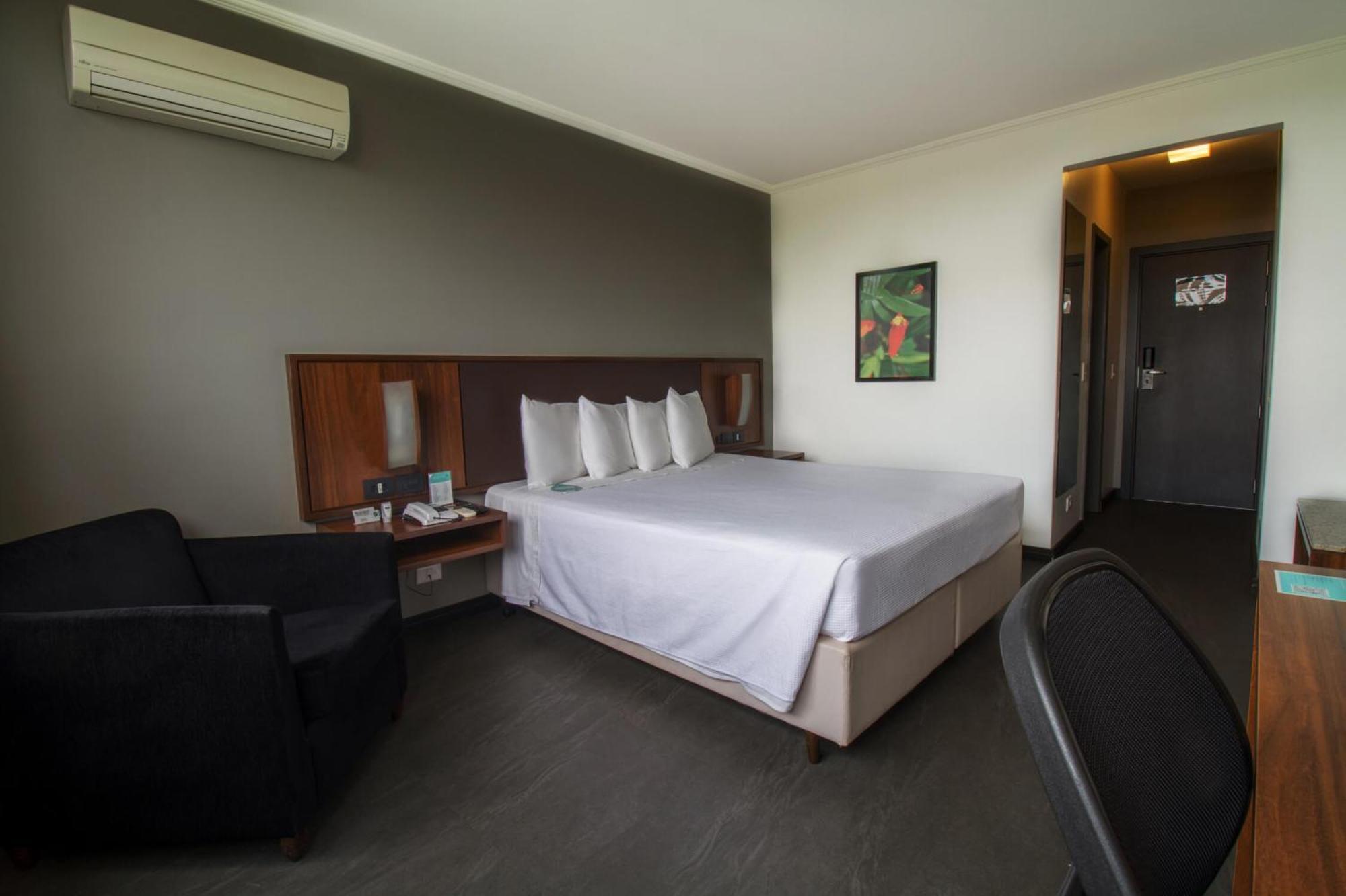 Quarto Superior com Cama de Casal