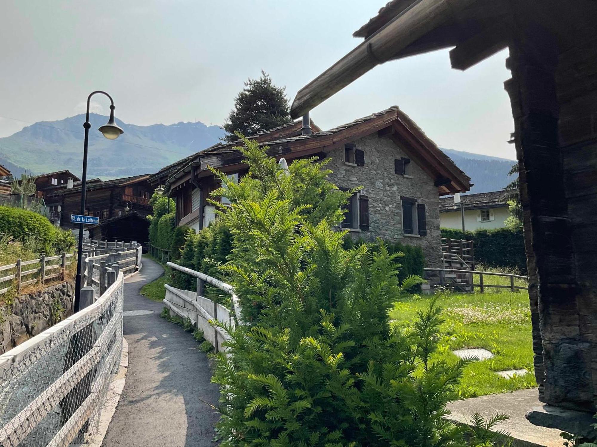 Chalet,1596038701:JPEG