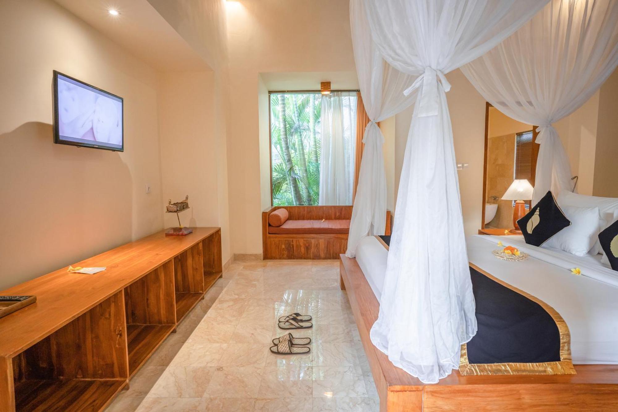Villa com Piscina Privada