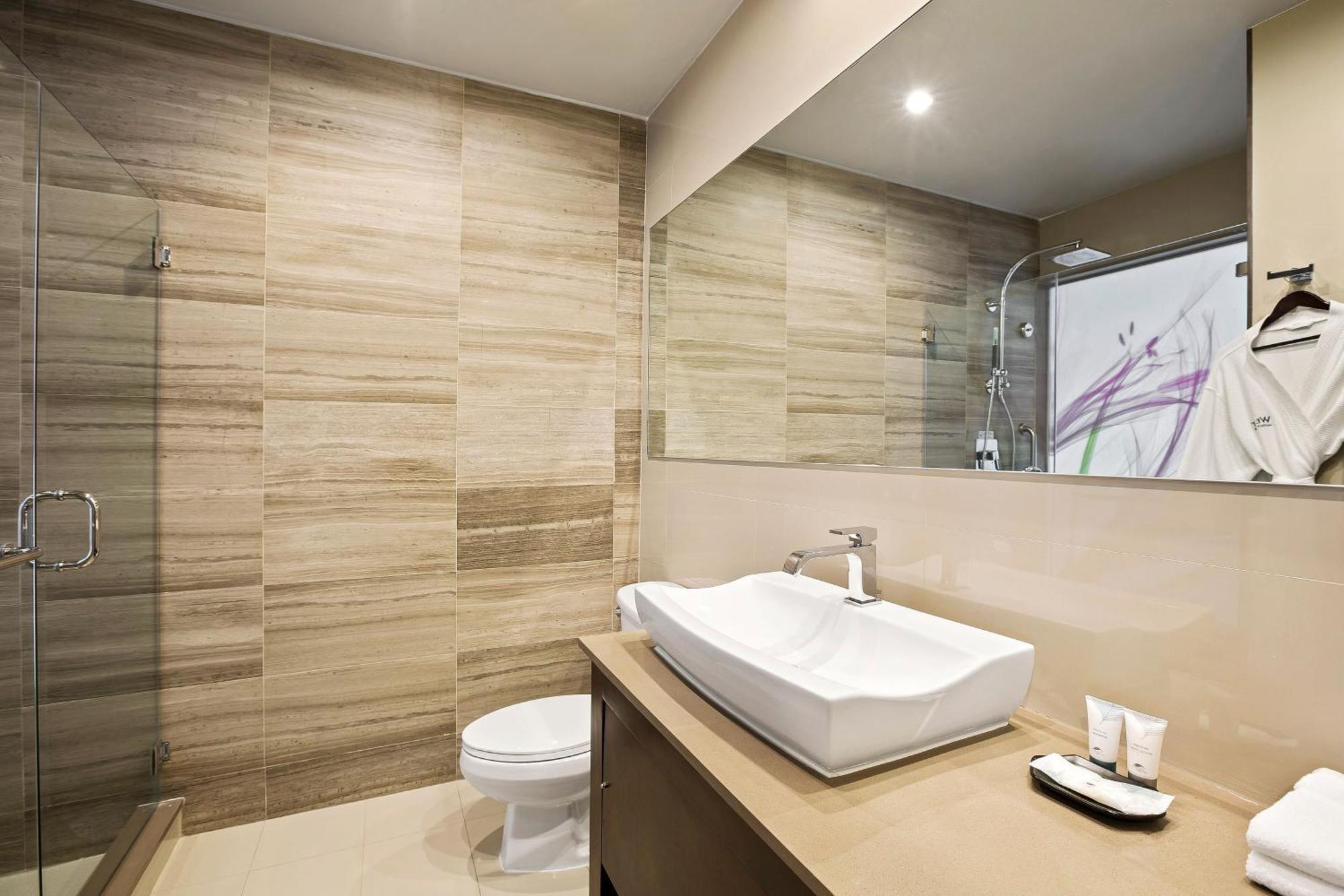 Deluxe, Guest room, 2 Queen, City view