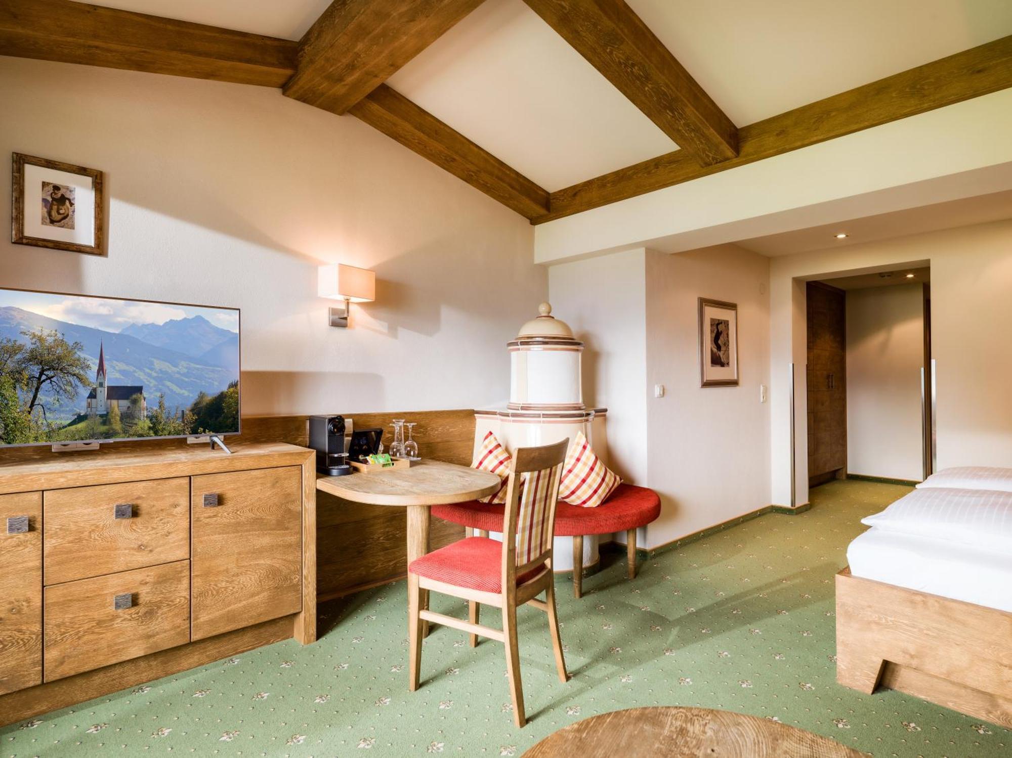 Suite mit Bergblick