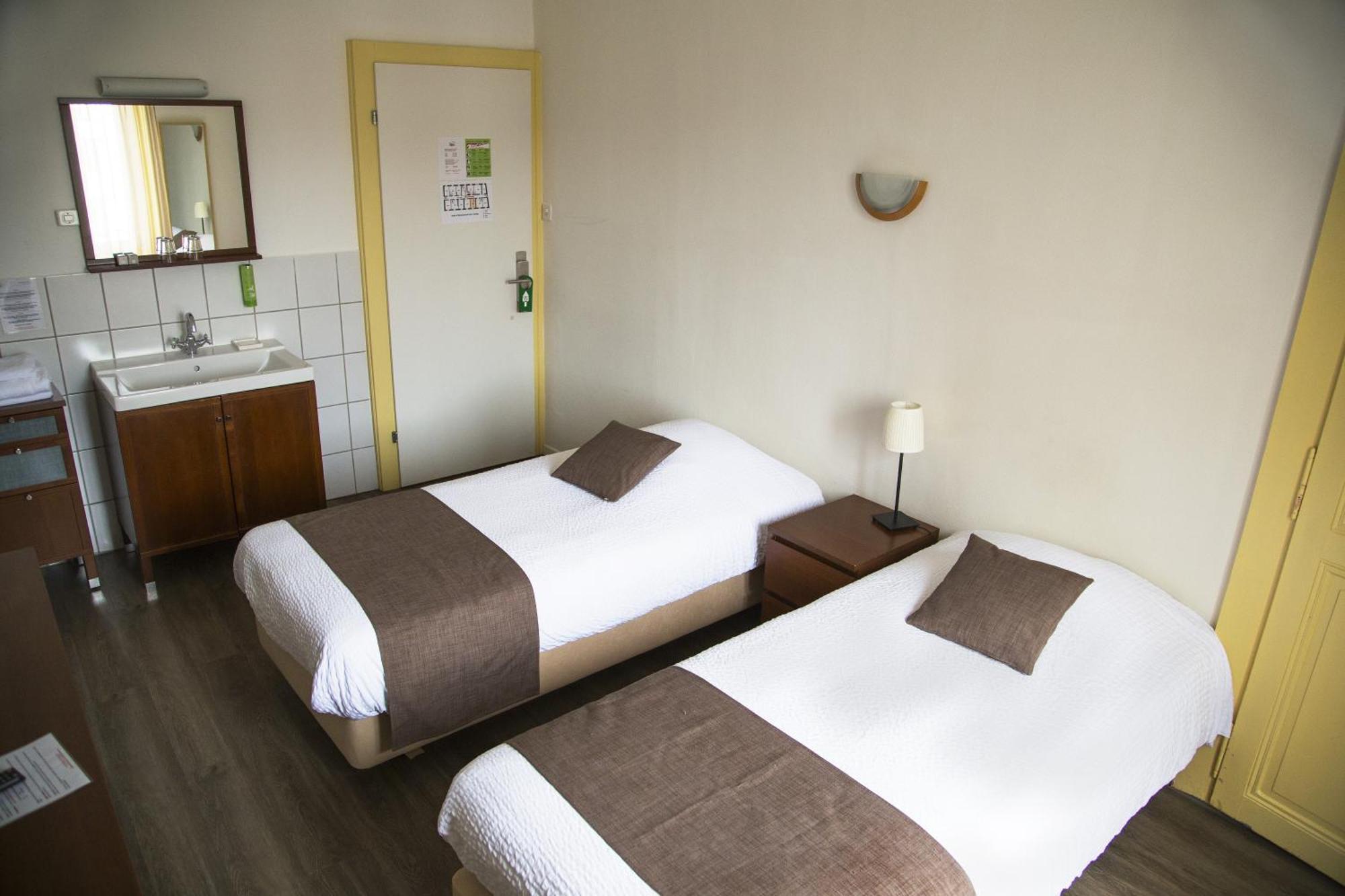 Doppelzimmer mit Gemeinschaftsbad