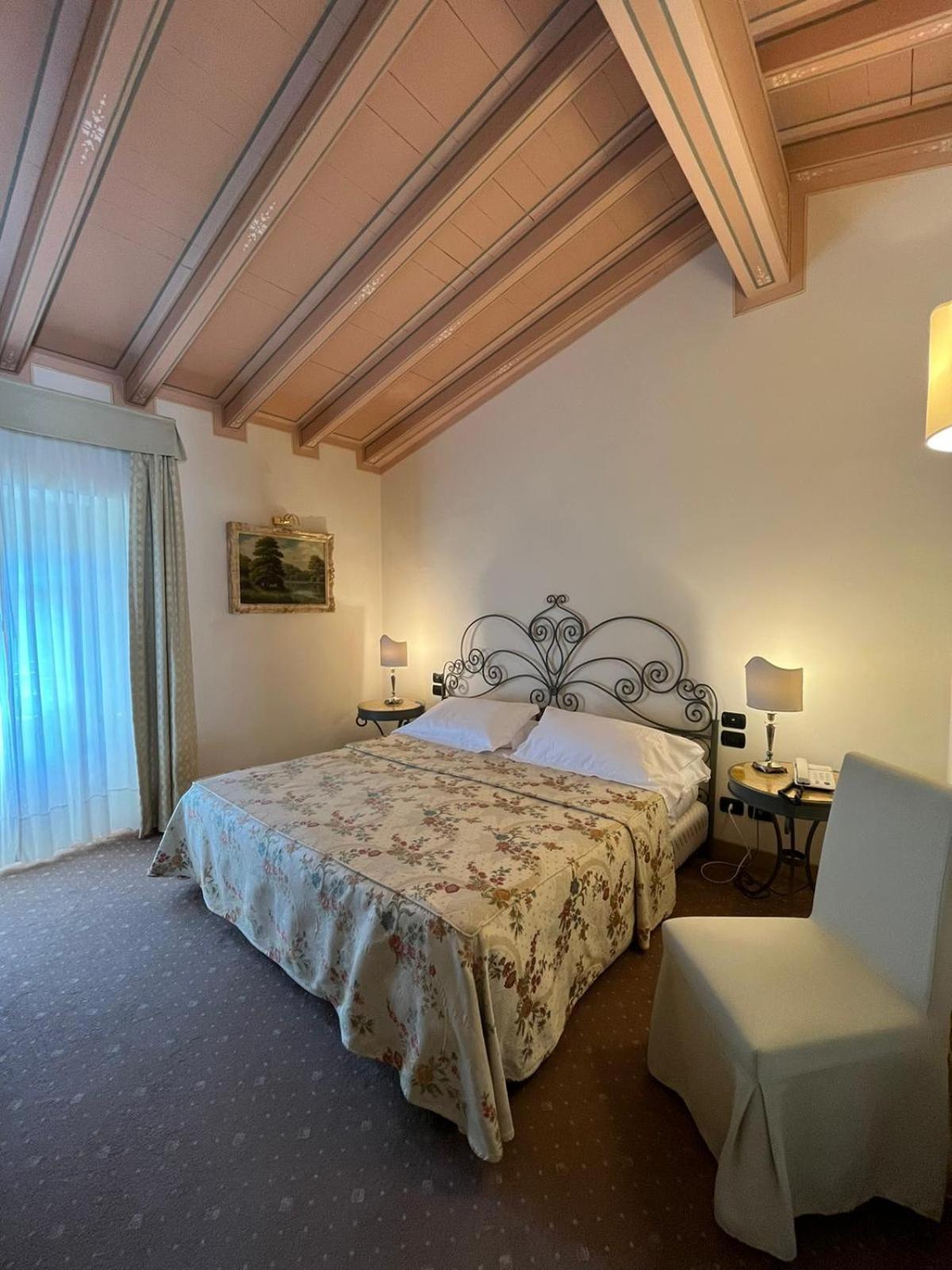 Standard Double or Twin Room,1598395461:JPEG