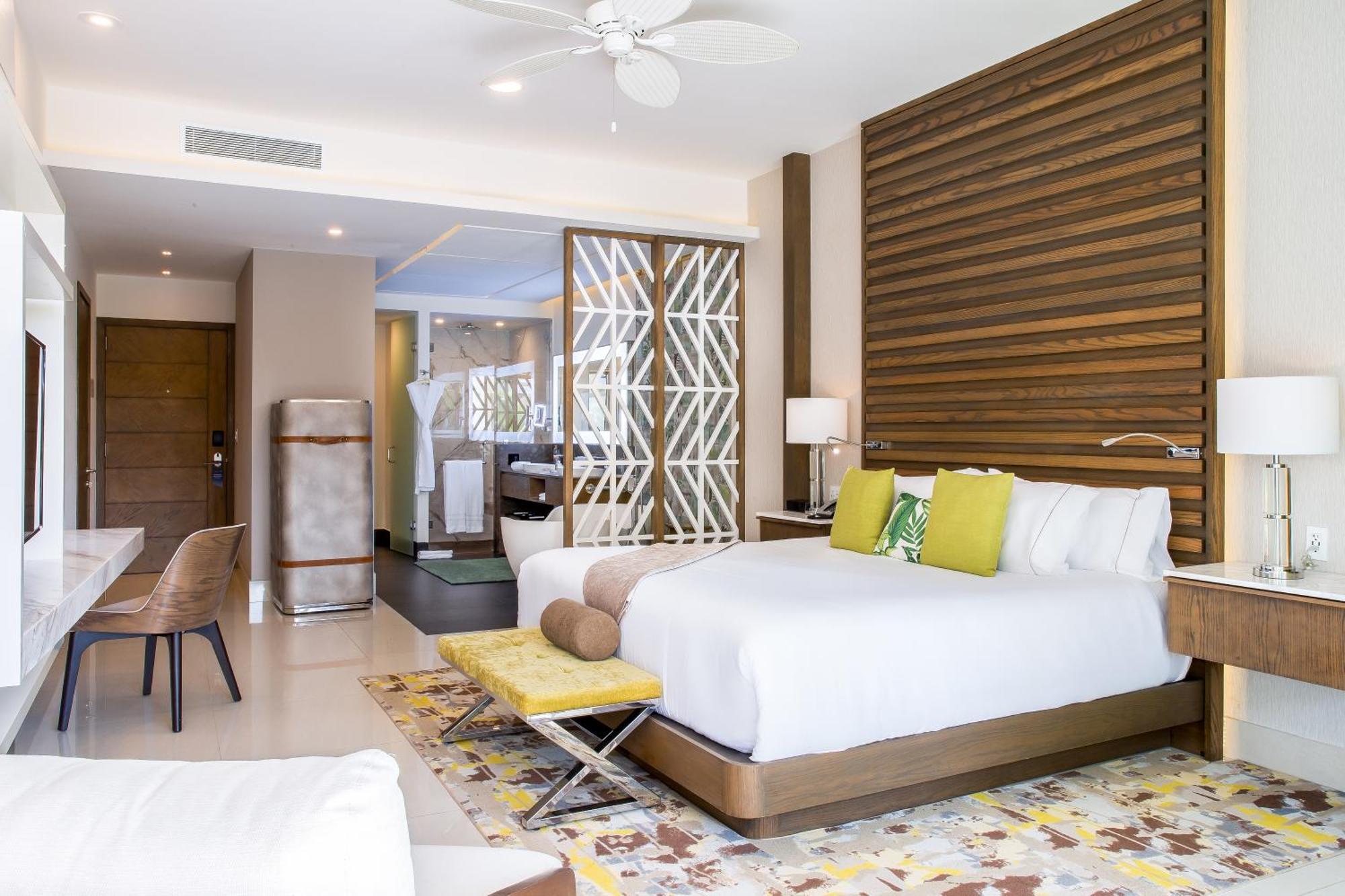 Suite Junior con acceso directo desde la piscina - 1 cama extragrande
