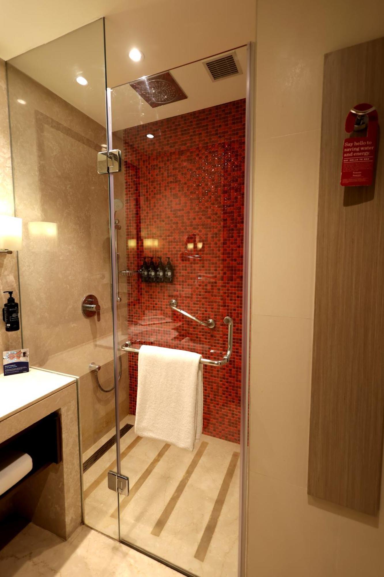 Double Room,1603761006:JPEG