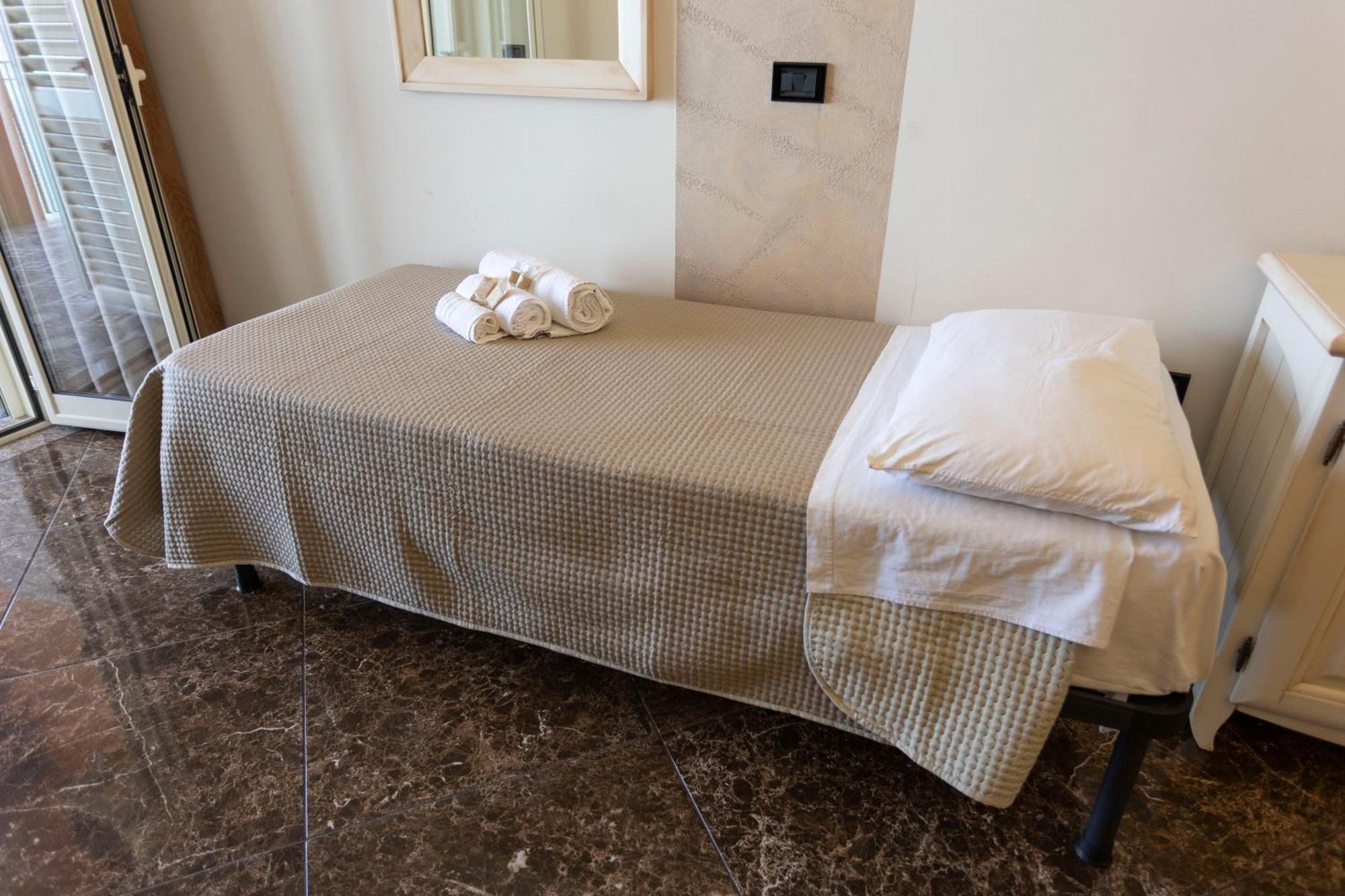 Deluxe Dreibettzimmer