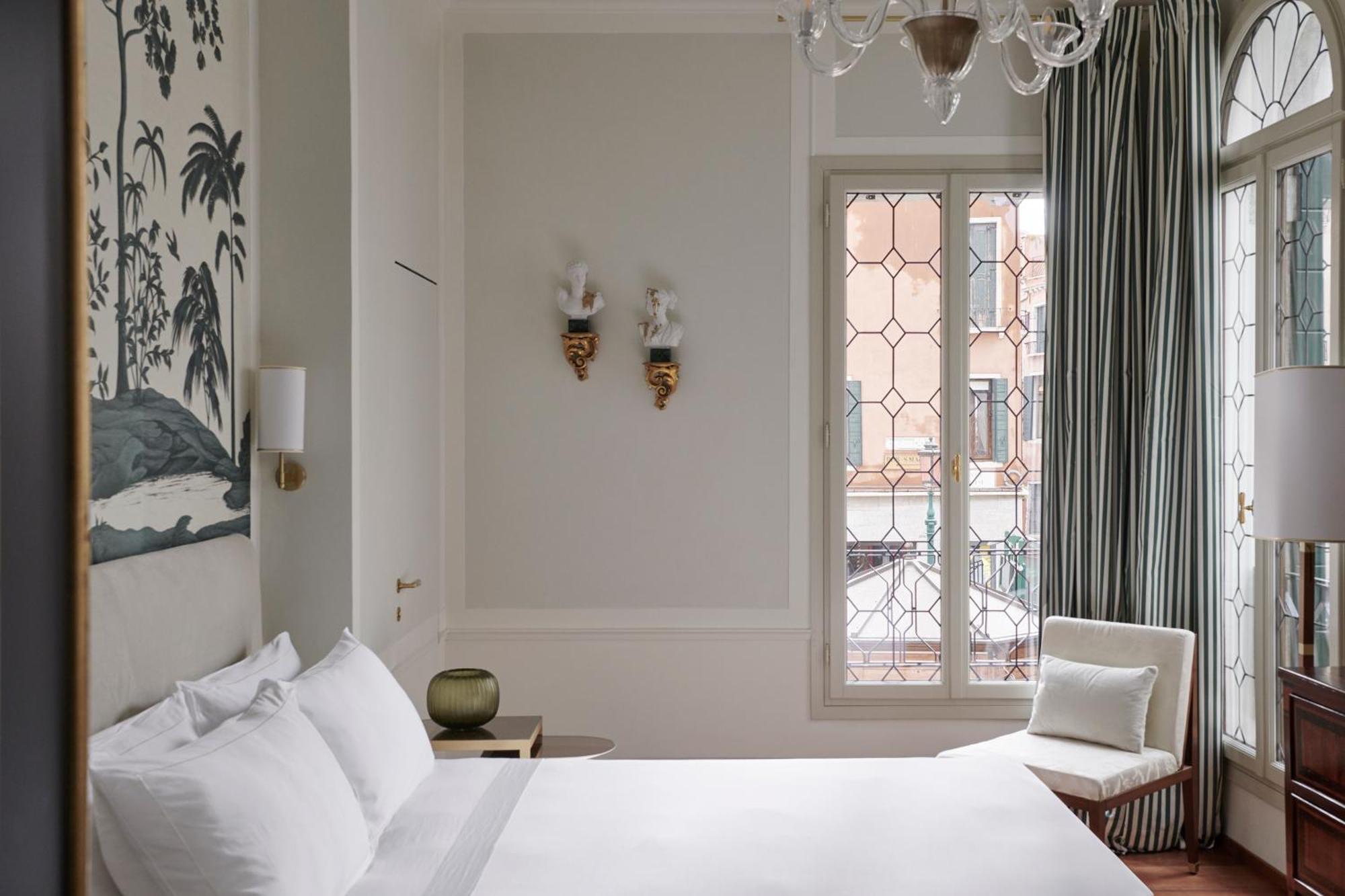 Suite mit 2 Schlafzimmern, Balkon und Kanalblick