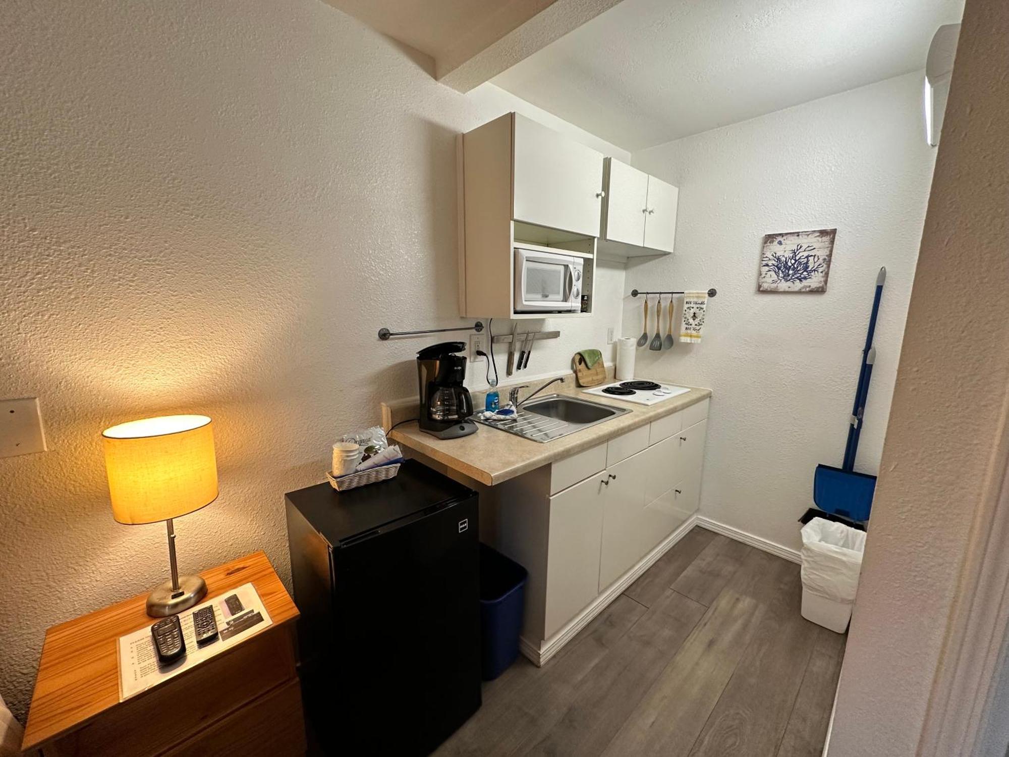 Queen Suite Oceanfront