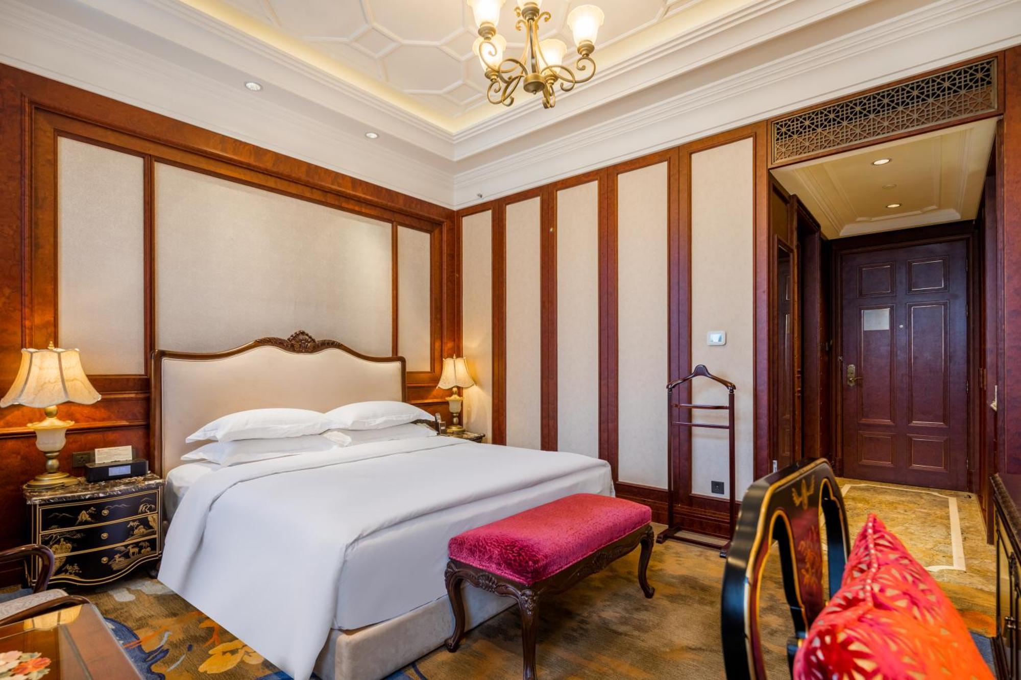 Chambre Lit Queen-Size Deluxe - Vue sur Ville