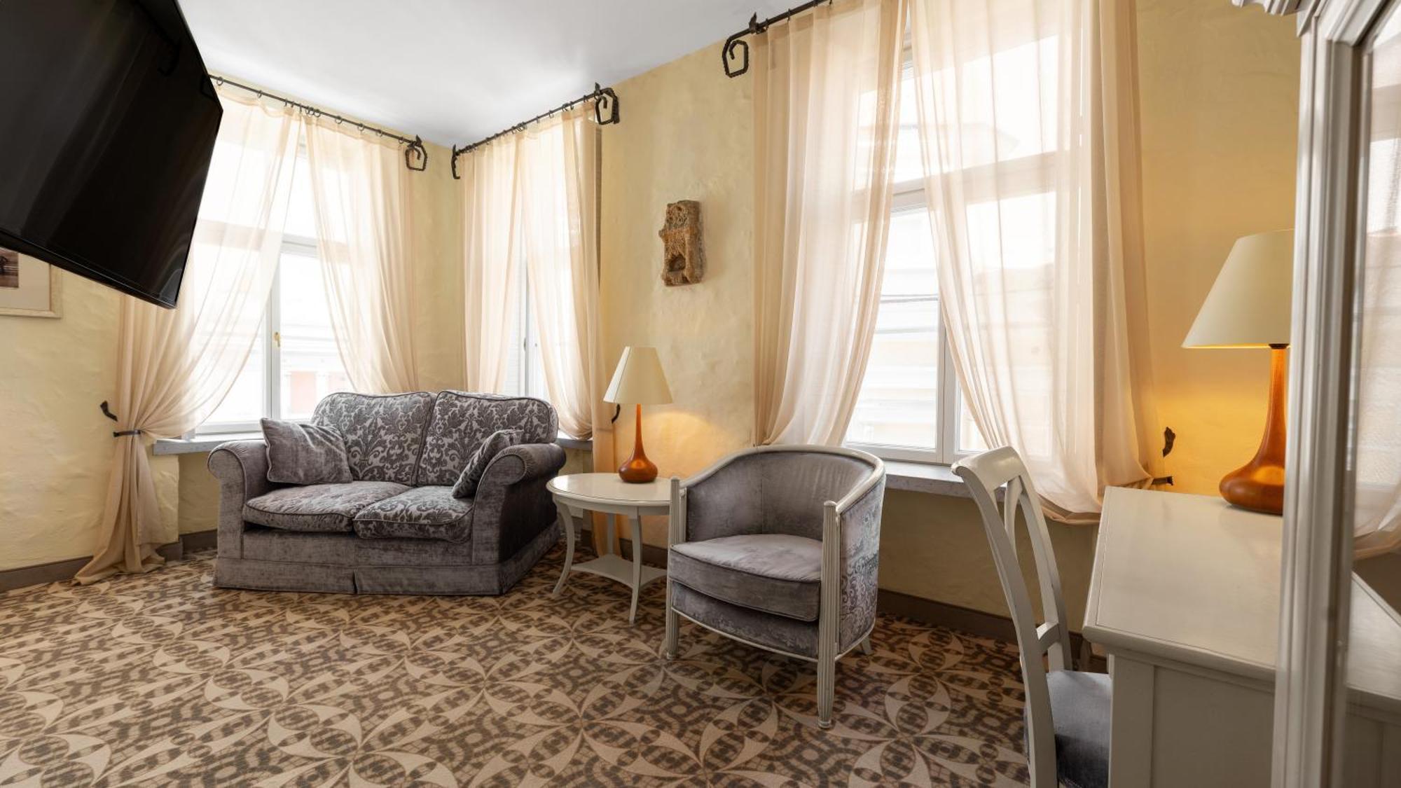 Suite avec Baignoire Spa - Vue sur Vieille Ville