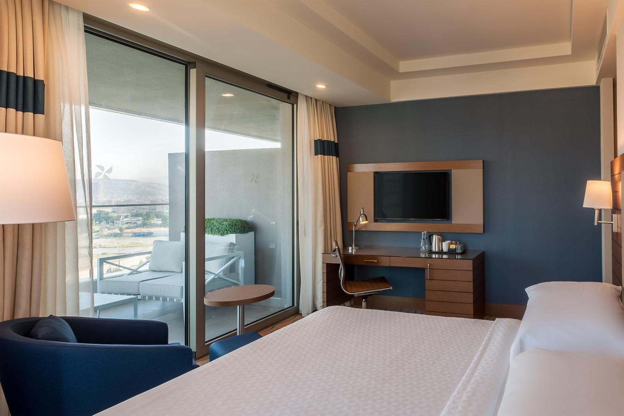Deluxe Zimmer mit Kingsize-Bett
