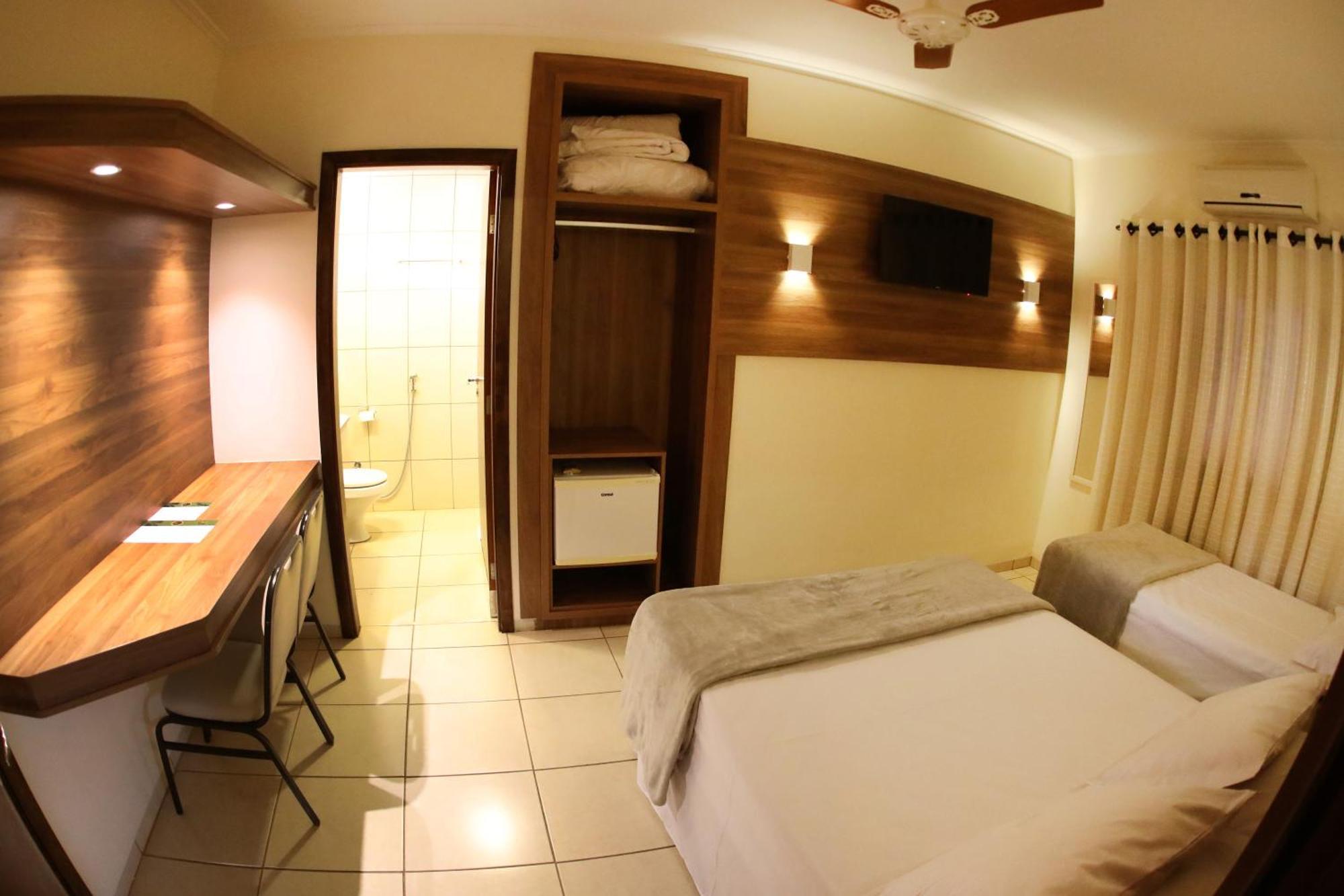 Quarto Duplo Família
