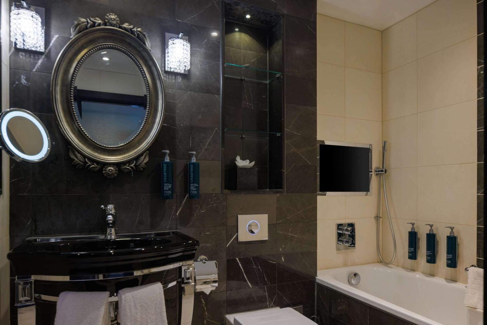 Chambre Lit King-Size Deluxe avec Vue