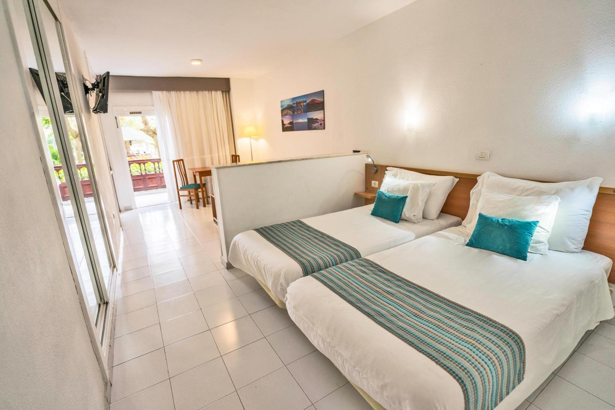 Junior Suite with Pool View (2 Adults),1612956027:JPEG