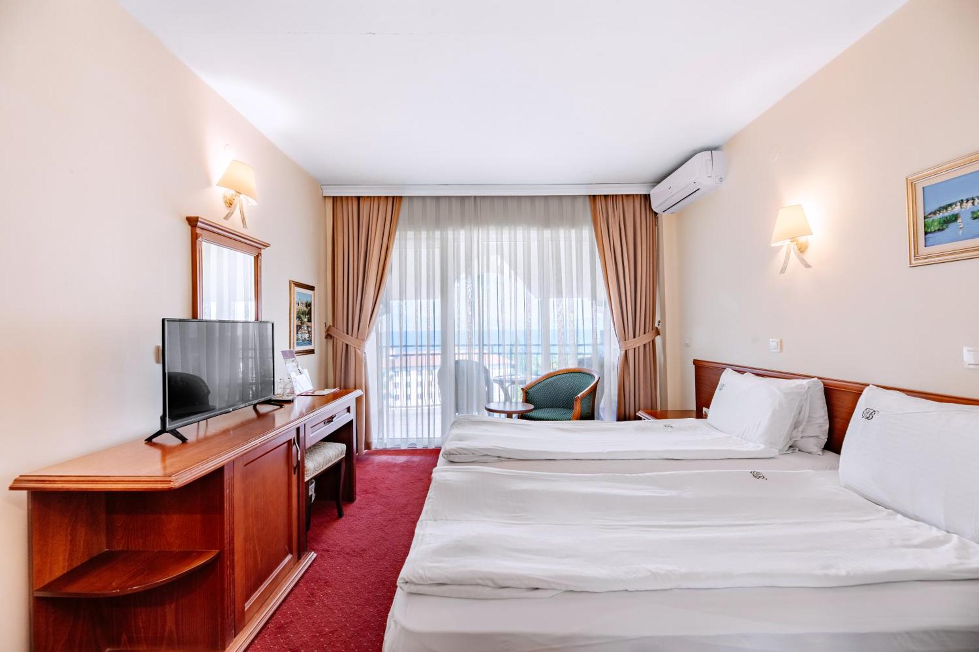 Two-Bedroom Suite,1612960546:JPEG