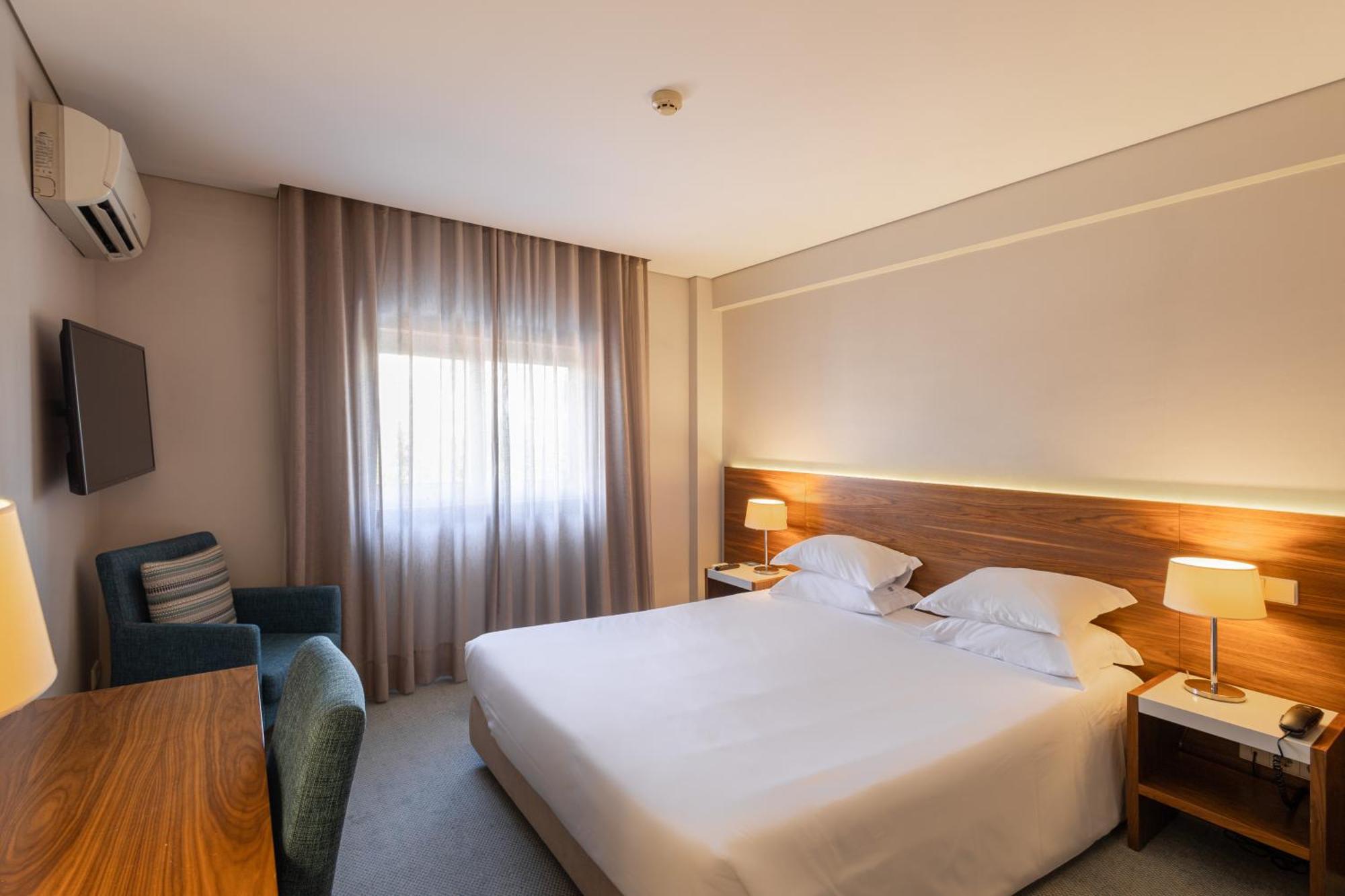 Double or Twin Room City View,1613412428:JPEG