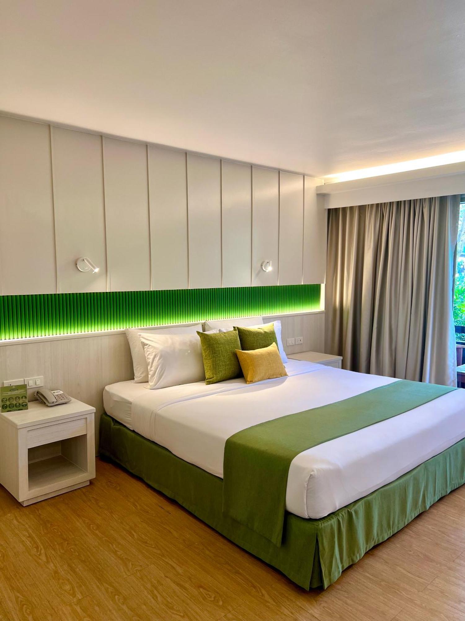 Superior Zimmer mit Poolblick