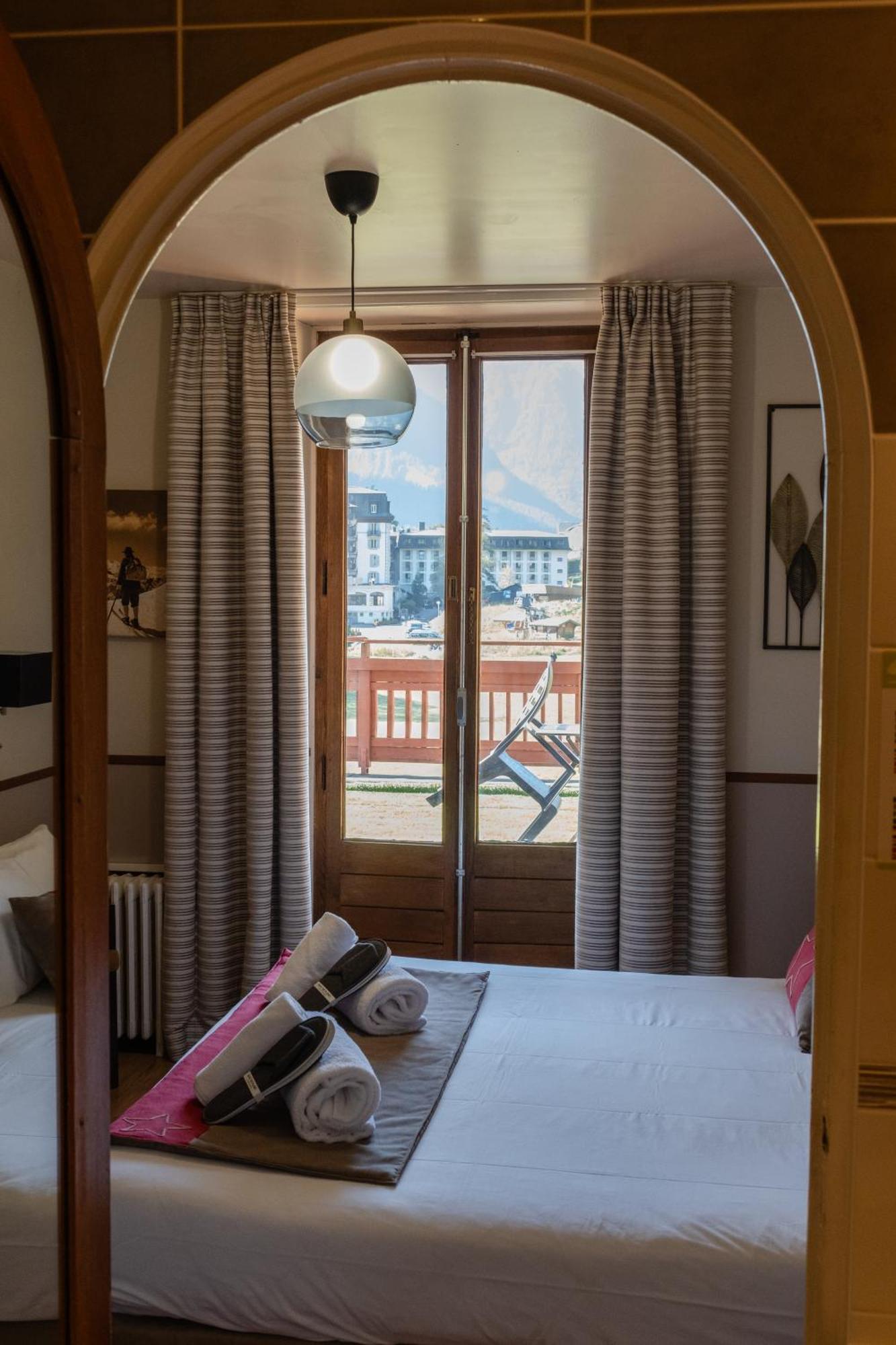 Double Room with Aiguille du Midi View