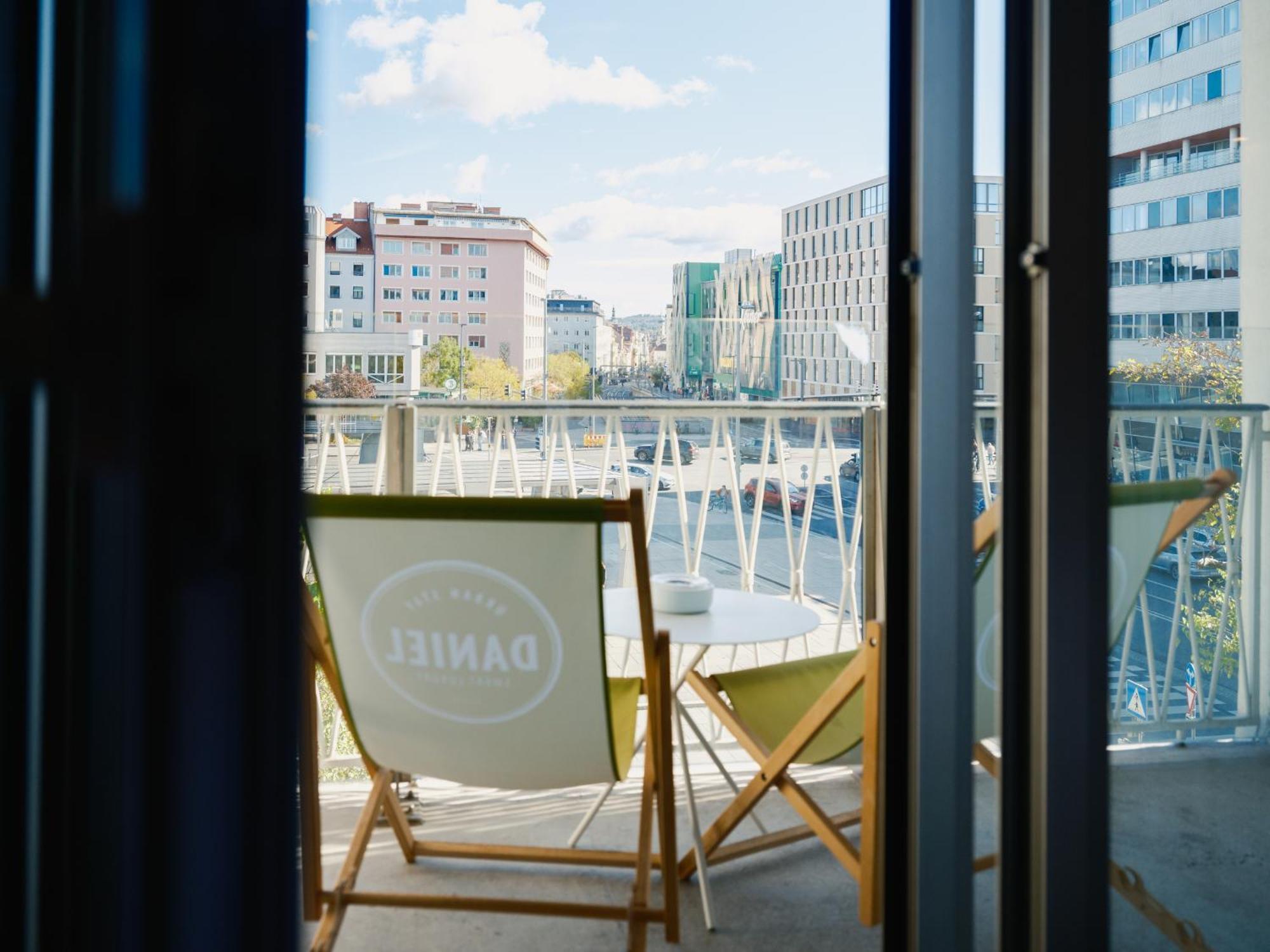 Loggia Zimmer