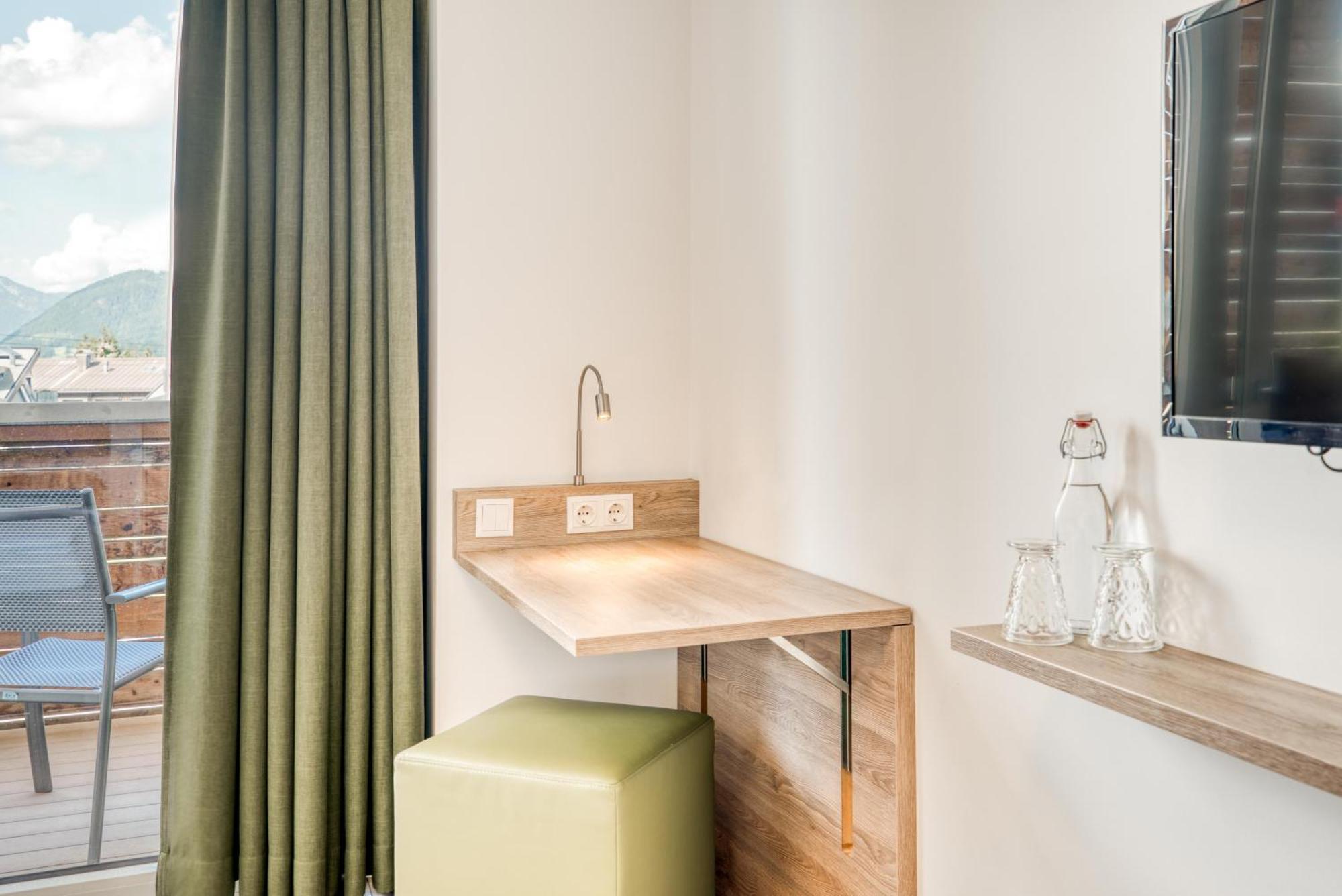 Doppelzimmer mit Balkon