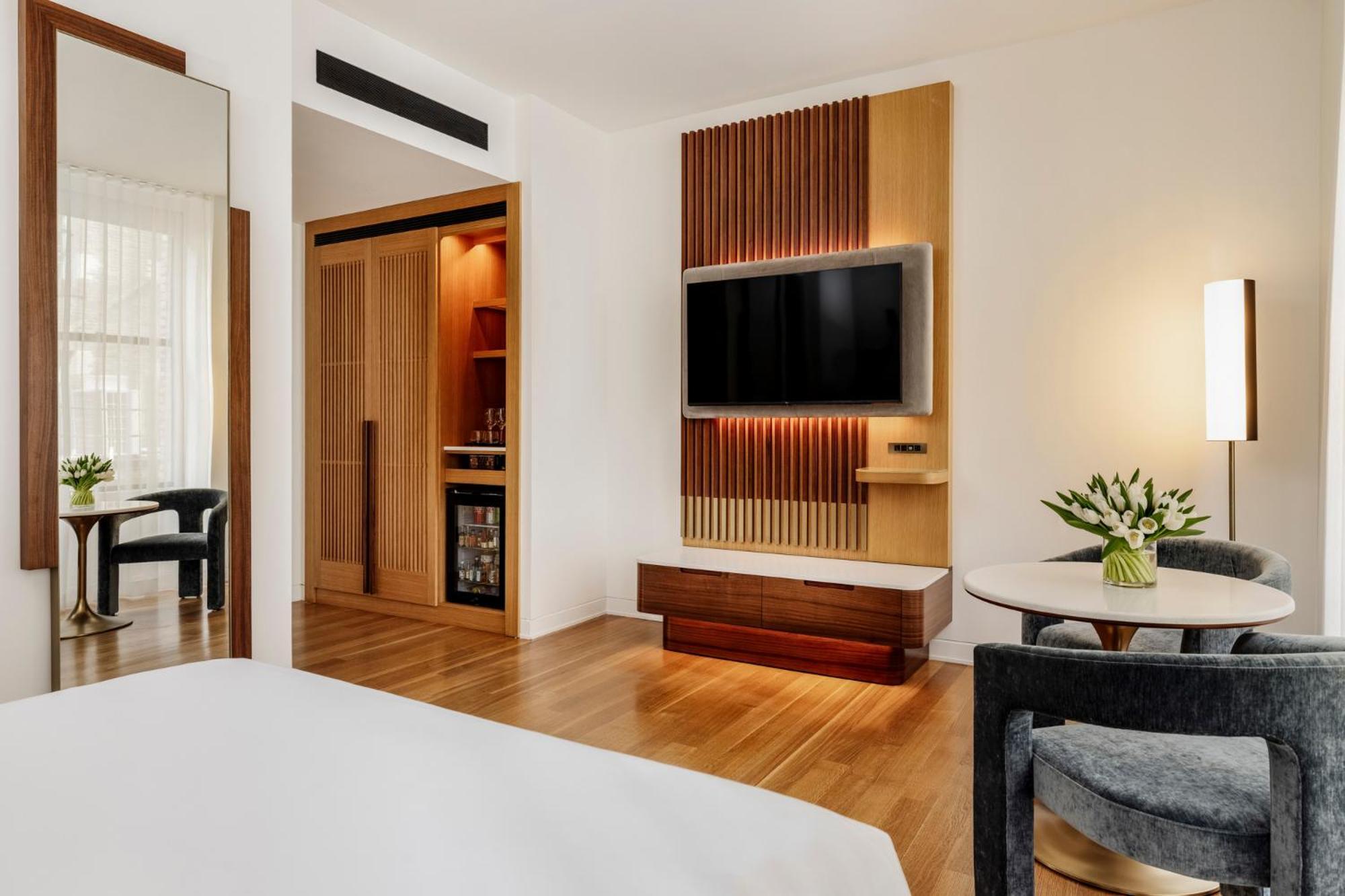 Double Room,1620980149:JPEG