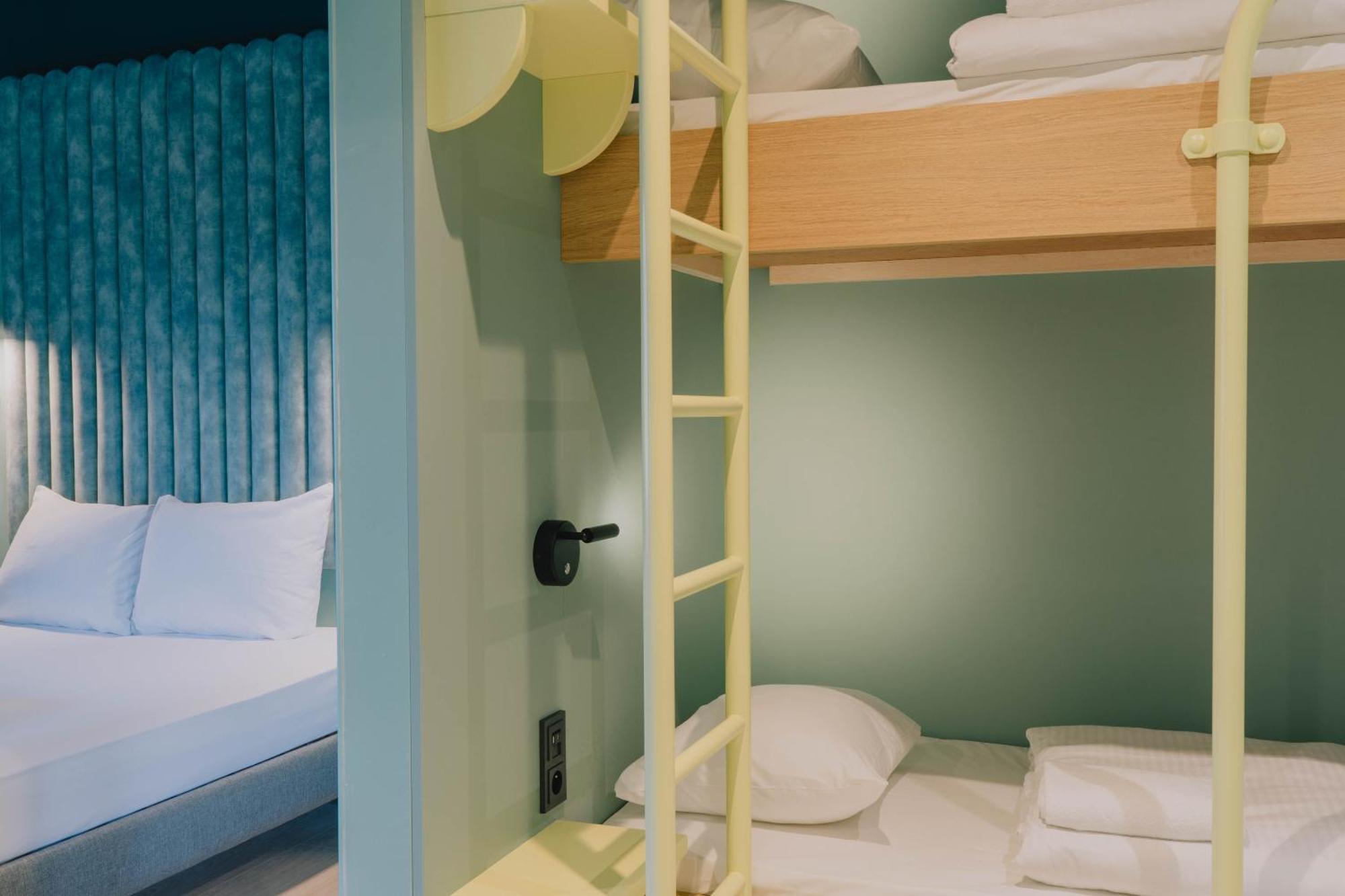 Familiekamer met Tweepersoonsbed en Stapelbed