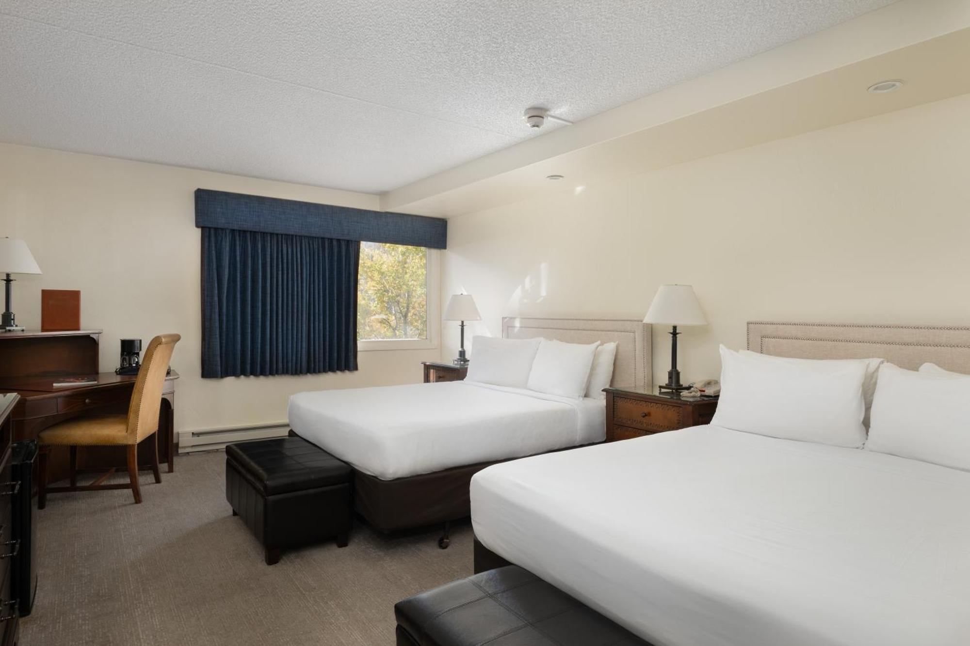 Queen Room with Two Queen Beds - Valley View