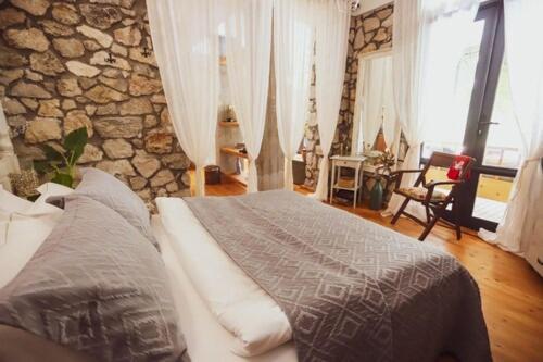 Villa with Private Pool,1669026912:JPEG