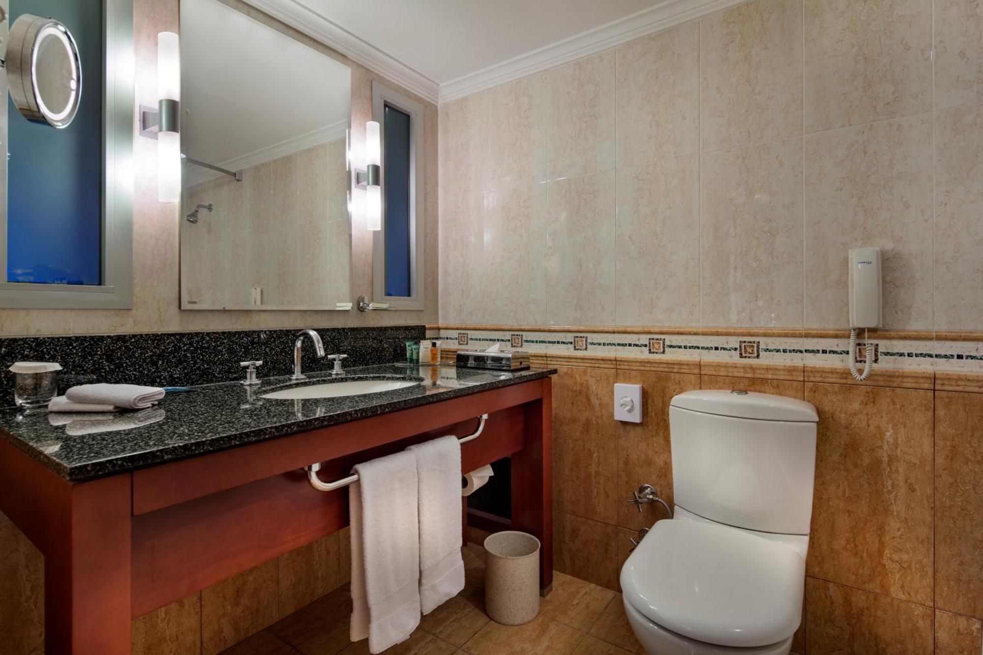 Chambre Lit King-Size - Vue sur Baie