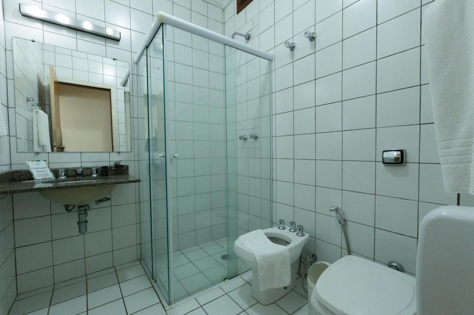 Quarto Família com Vista para o Jardim