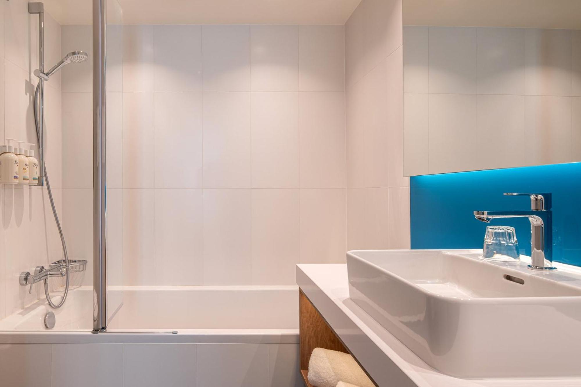 Suite Lit Queen-Size avec Kitchenette et Canapé-Lit