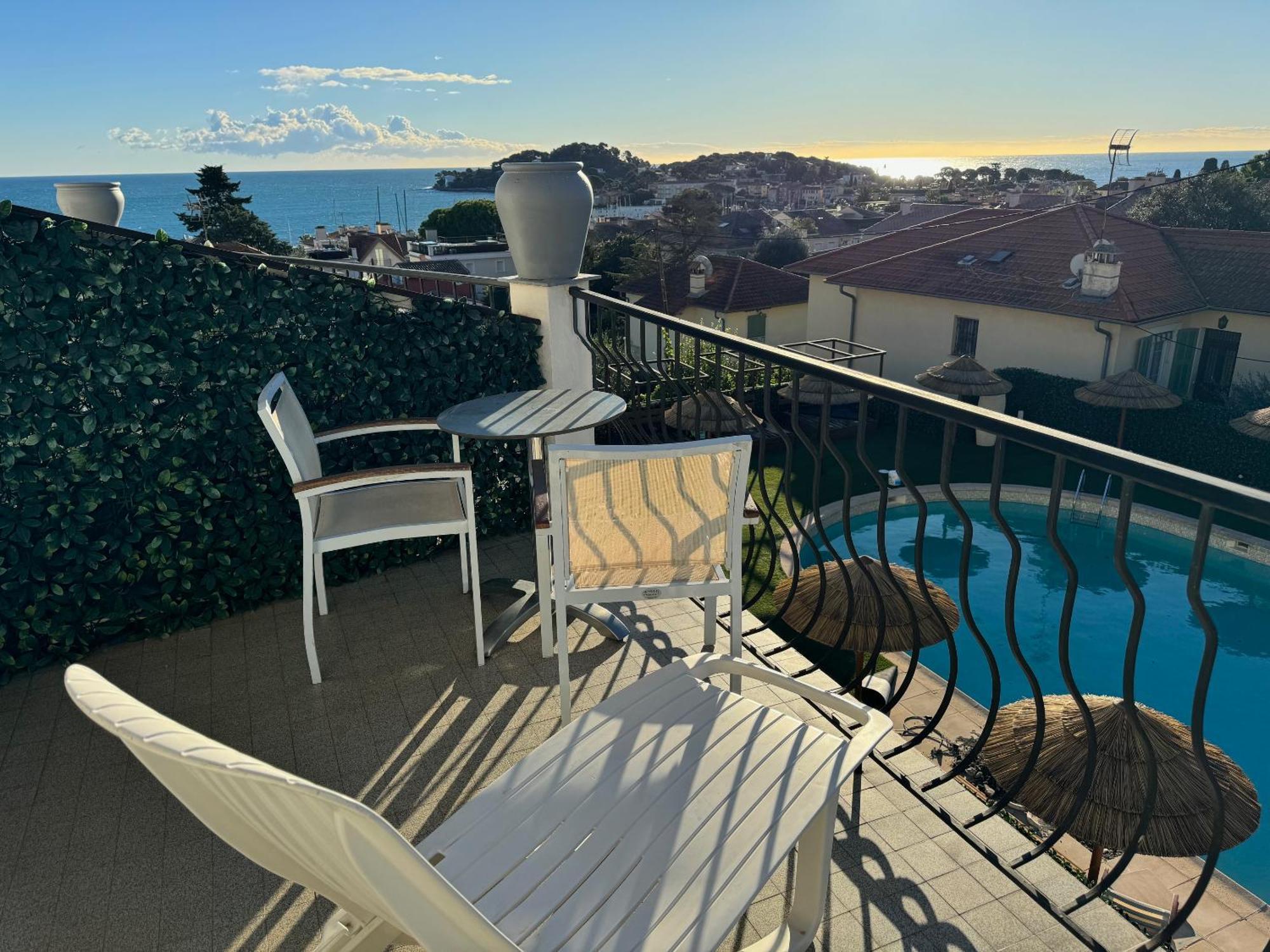 Chambre Double Supérieure avec Terrasse - Vue sur Mer