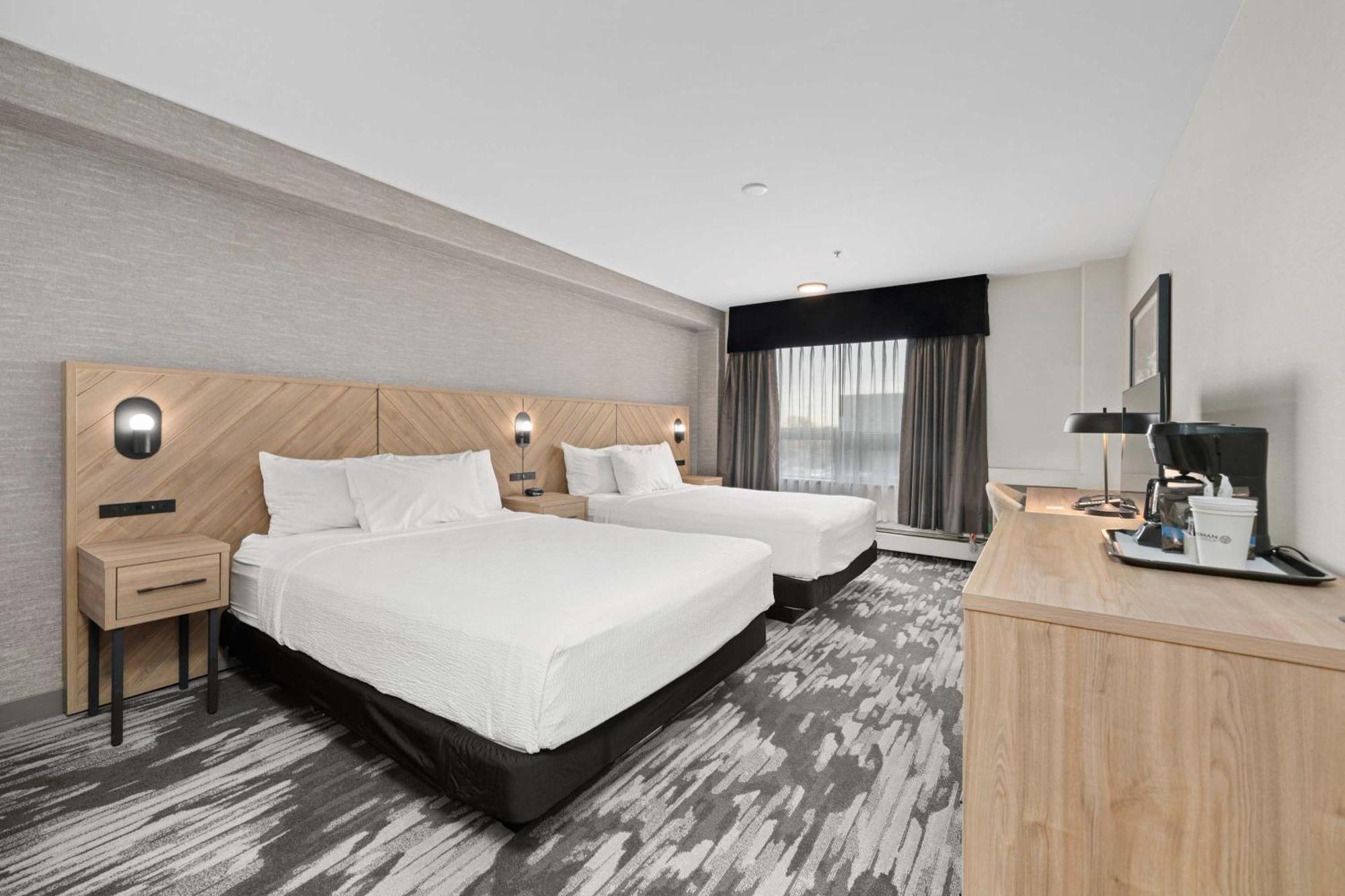 Standaard Kamer met 2 Queensize Bedden