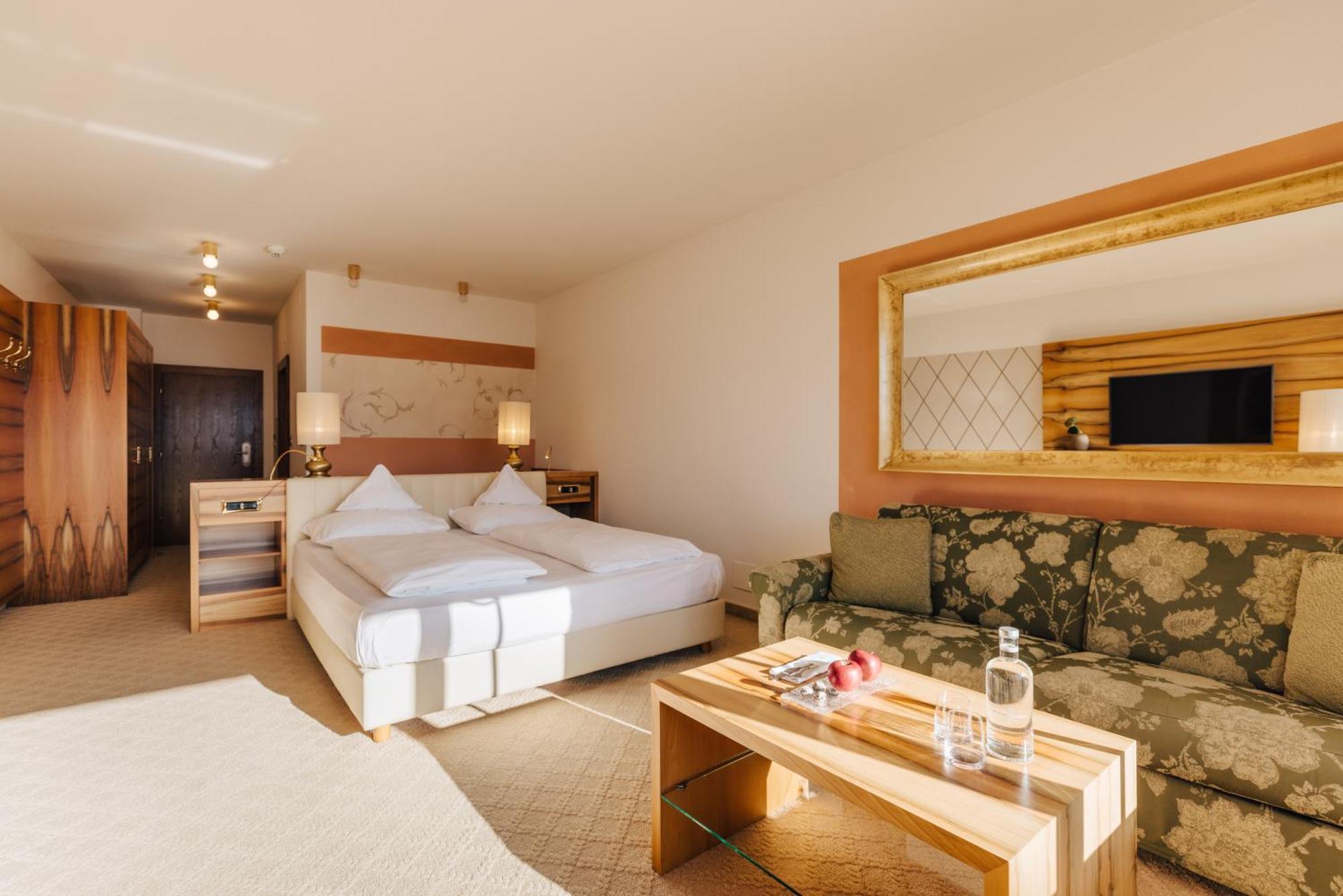 Superior Double Room,1627933169:JPEG