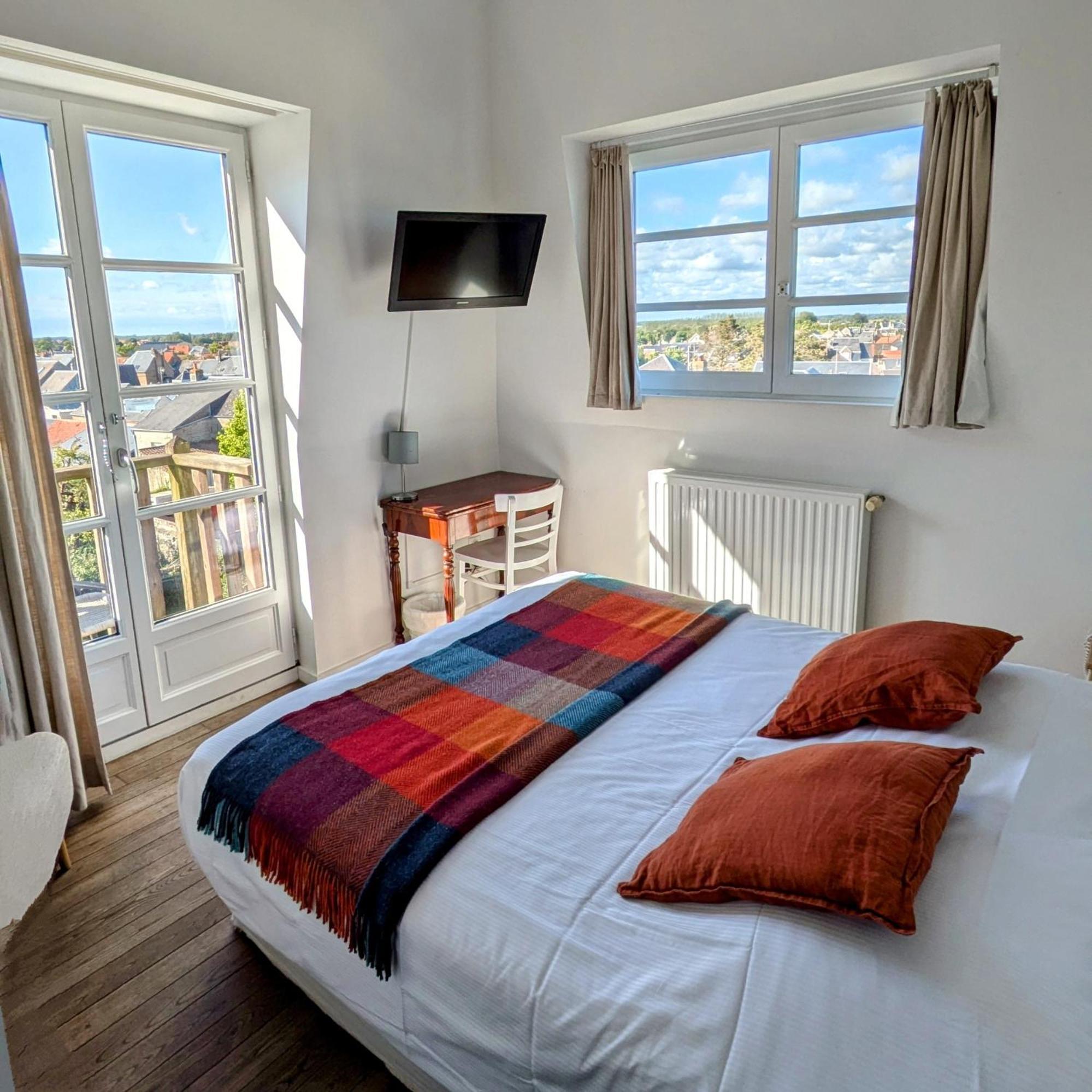 Chambre Double ou Lits Jumeaux - Vue sur Village