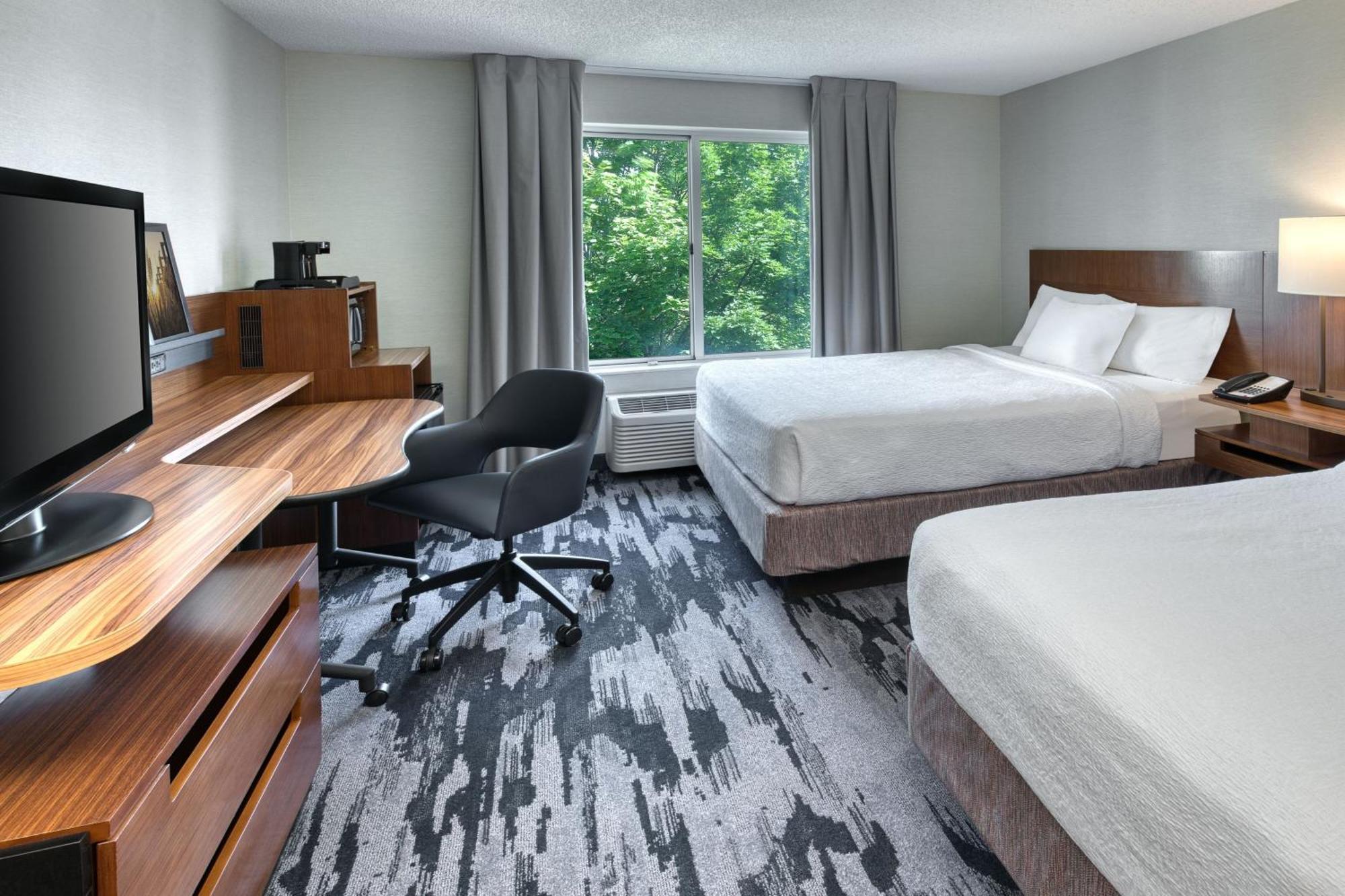 Queen Room with Two Queen Beds - Hearing Accessible,1631560634:JPEG