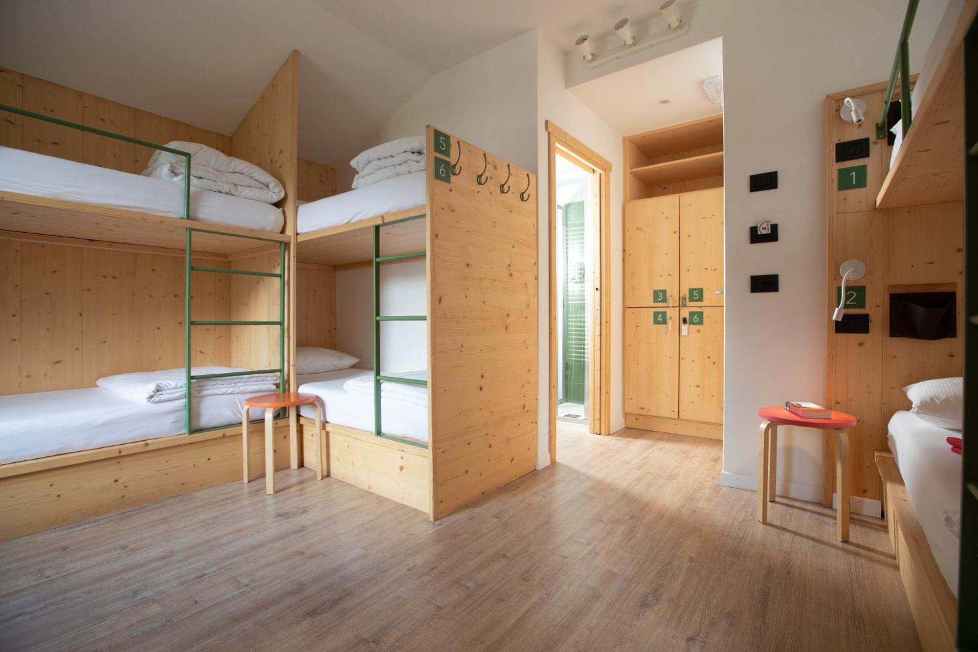 Posto Letto in Dormitorio per 6 Persone