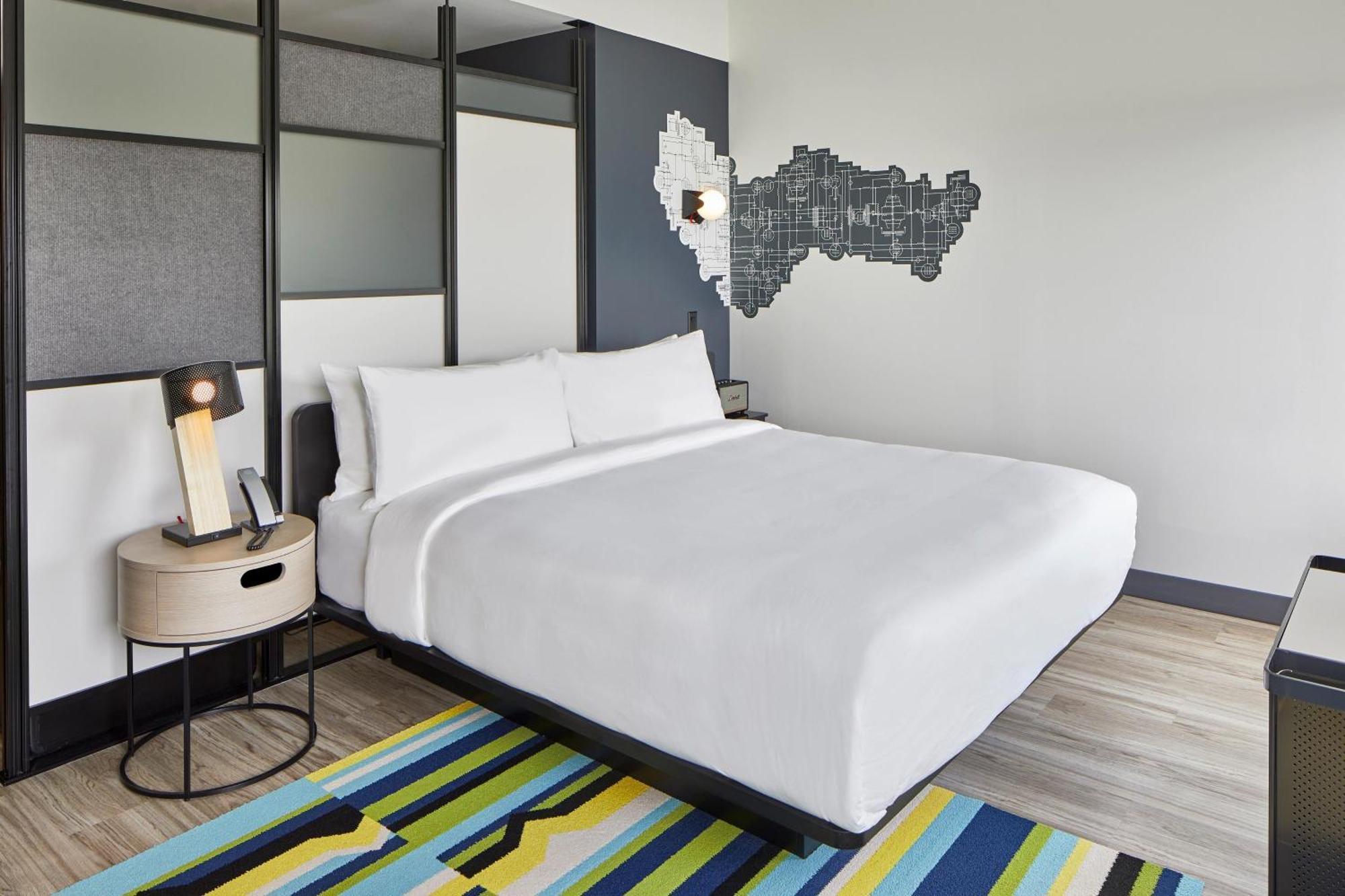 King Room,1631618314:JPEG