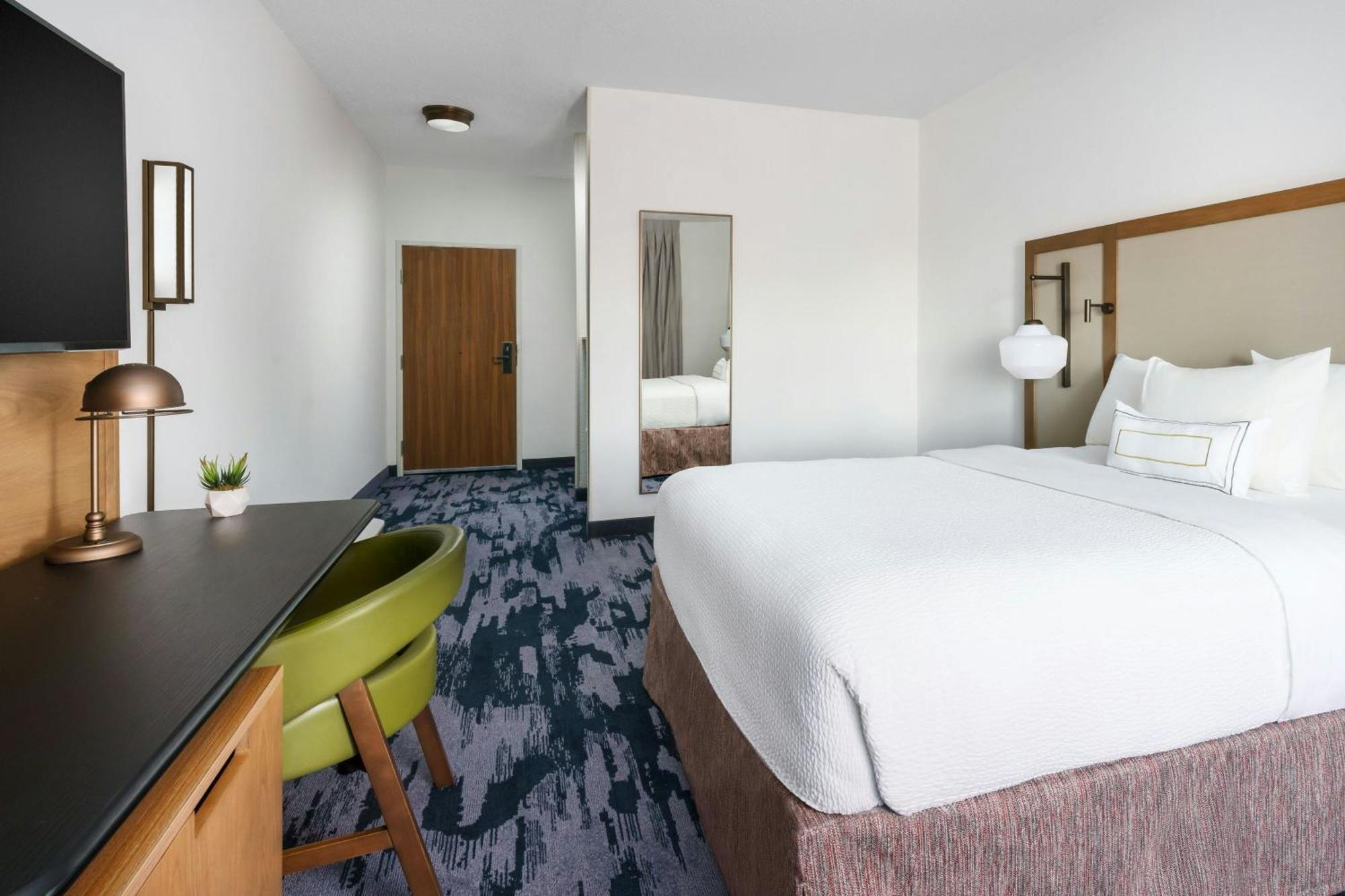 Queen Room