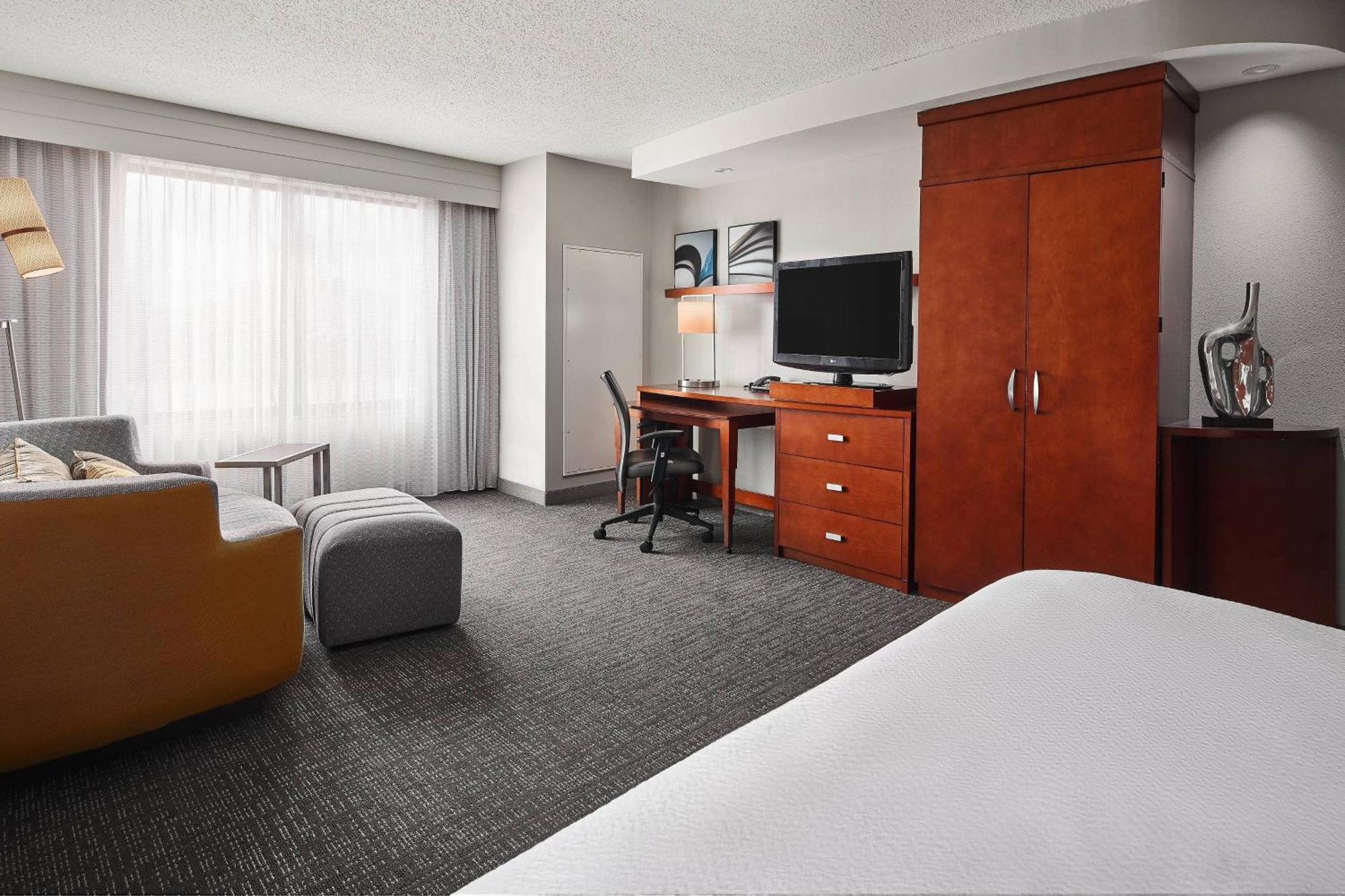 King Room with Sofa Bed