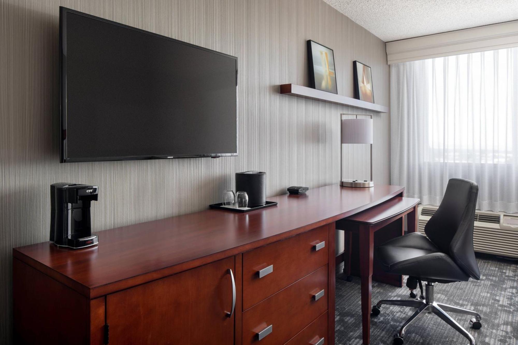 King Room with Sofa Bed
