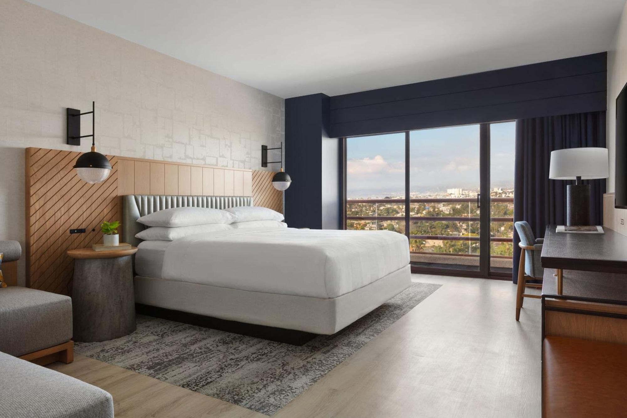 King Room with City View