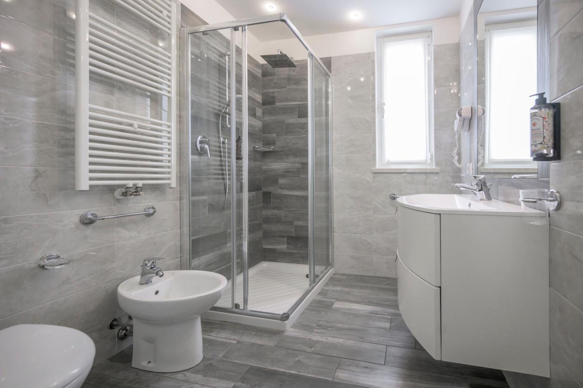 Deluxe Tweepersoonskamer met 1 of 2 Bedden en Uitzicht op het Meer