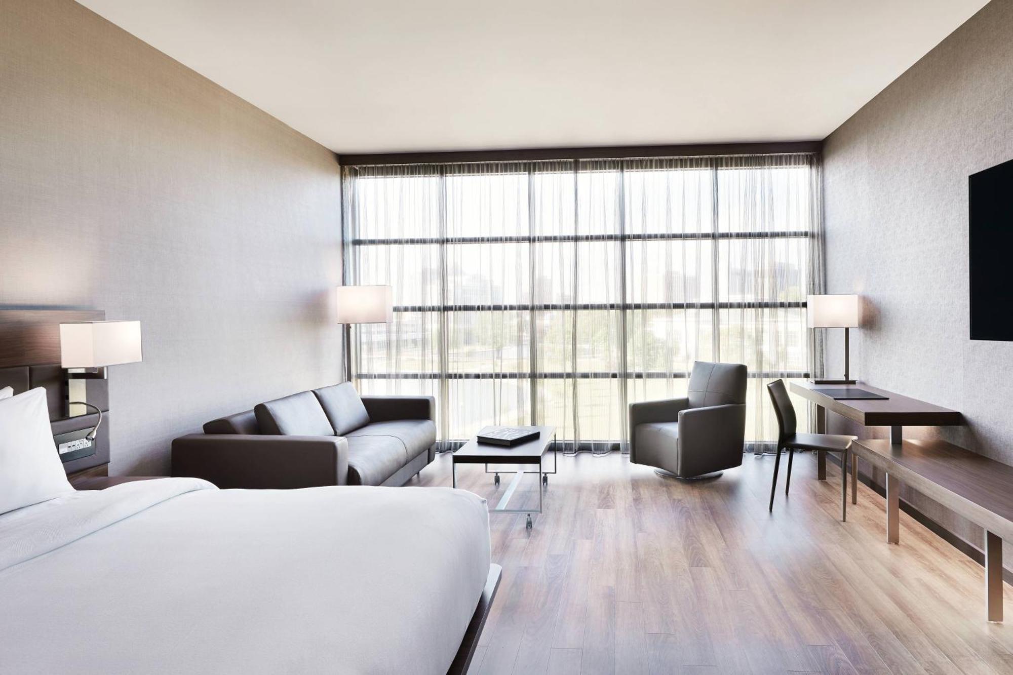 Guest room, 1 King, Sofa bed, City view