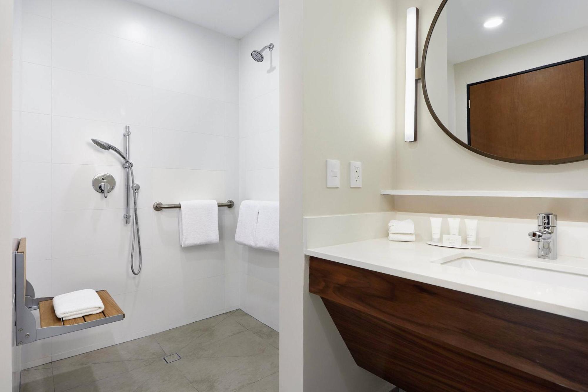 Guest room, 2 Double with Airport Transfer