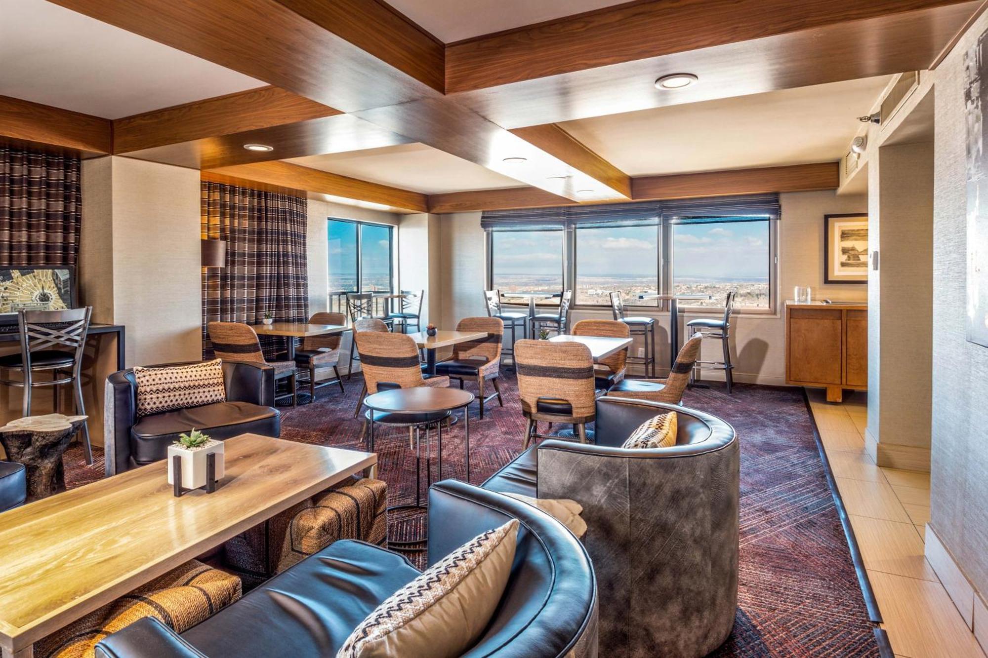 Club lounge access, Guest room, 1 King