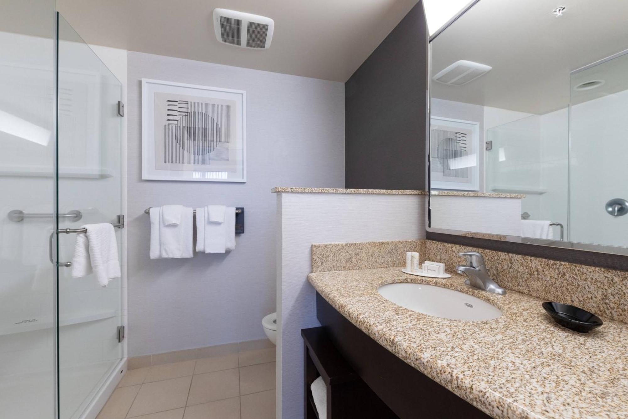Queen Room with Two Queen Beds and Adapted Tub - Mobility and Hearing Accessible