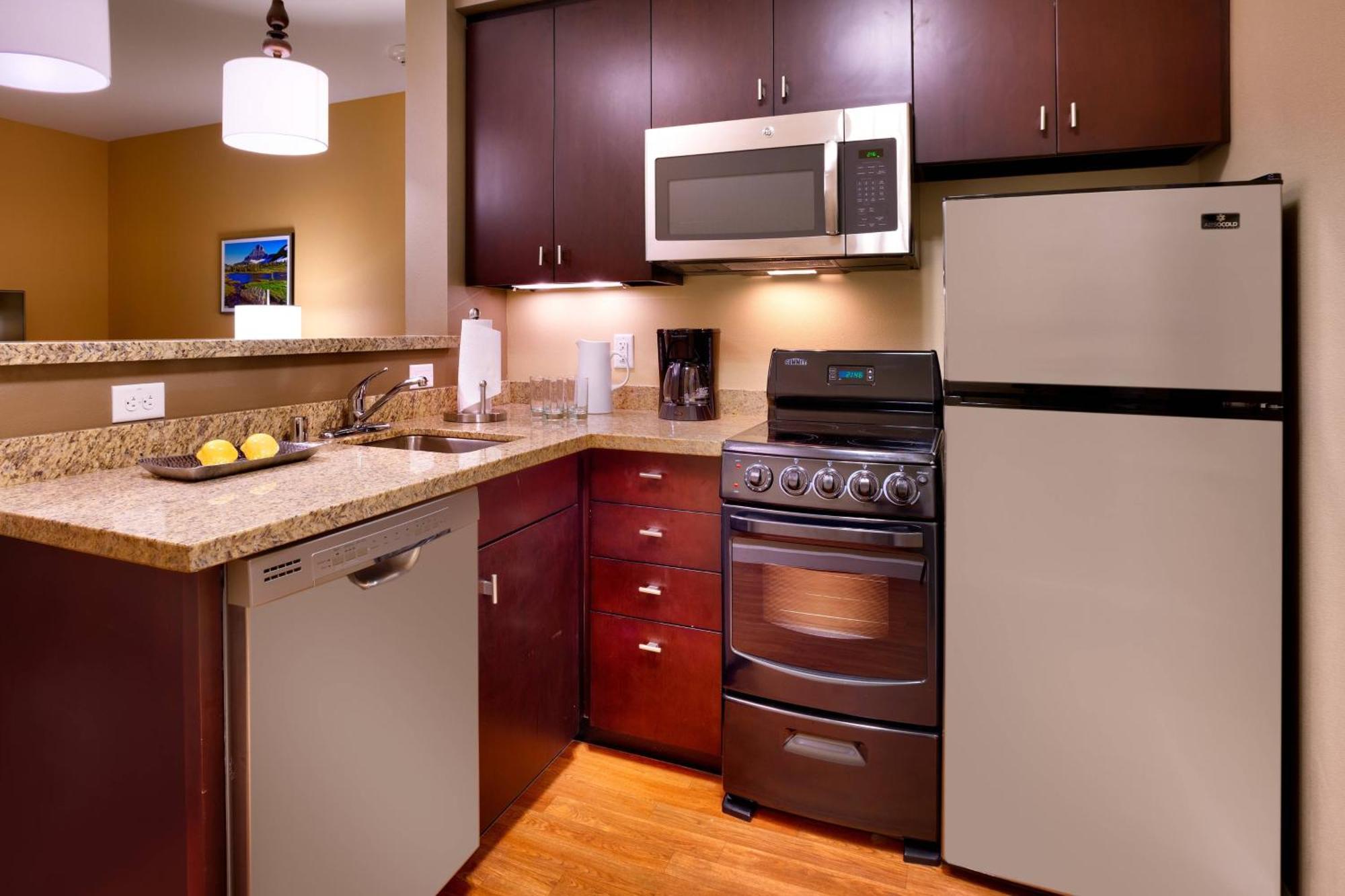 Two-Bedroom Suite,1549605061:JPEG