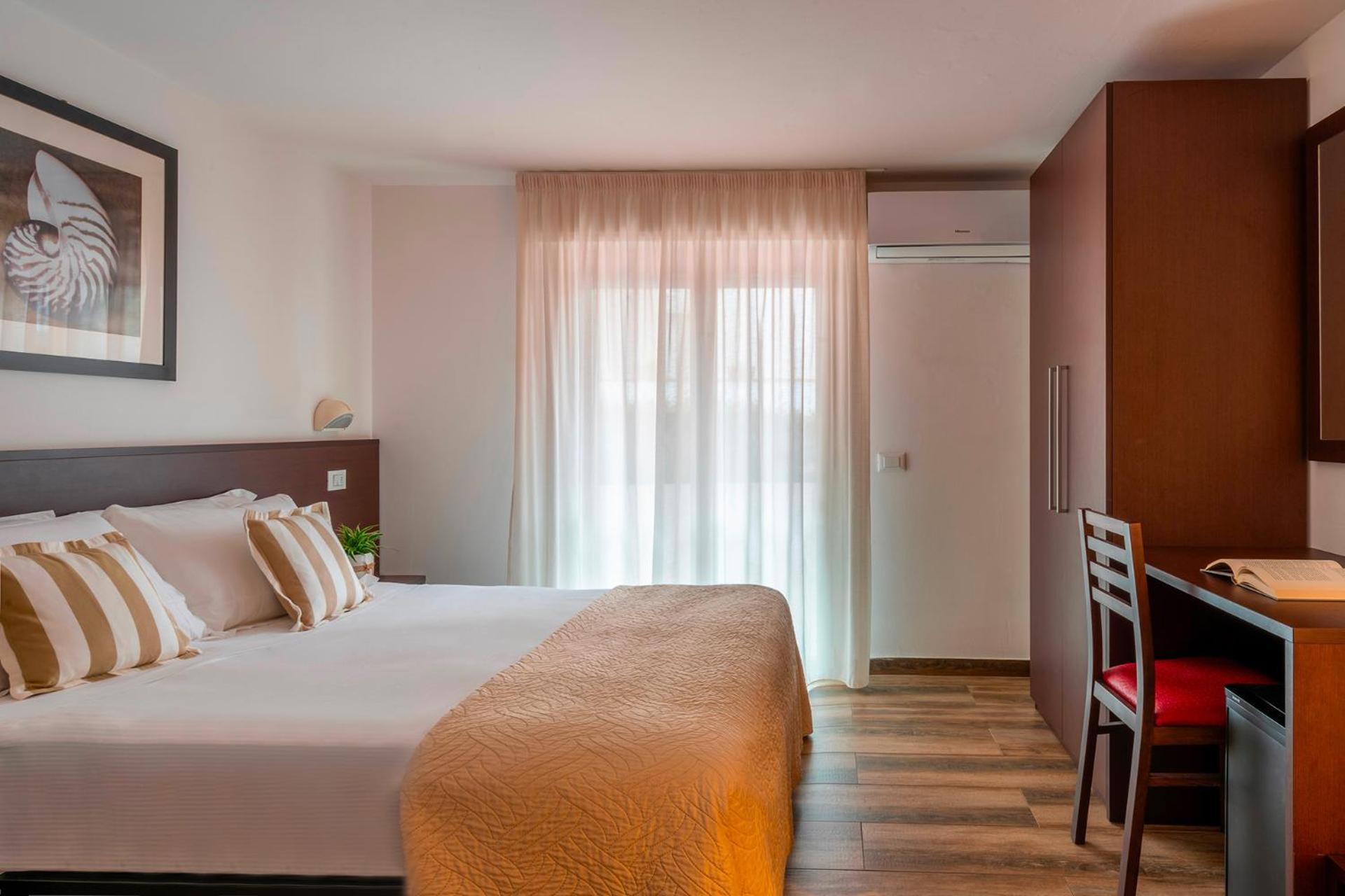 Double or Twin Room,1635085902:JPEG