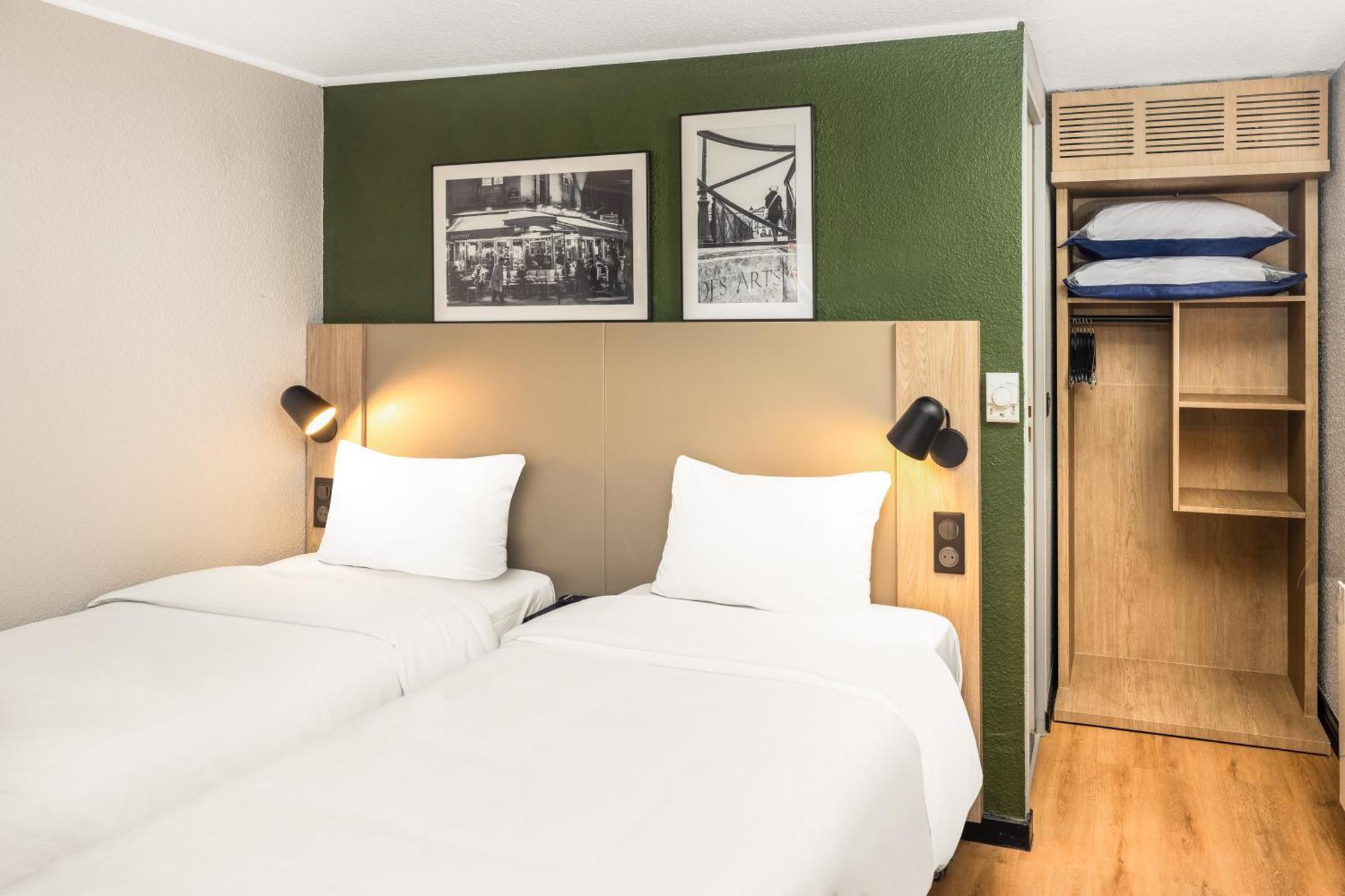 Standaard Kamer - 2 Eenpersoonsbedden